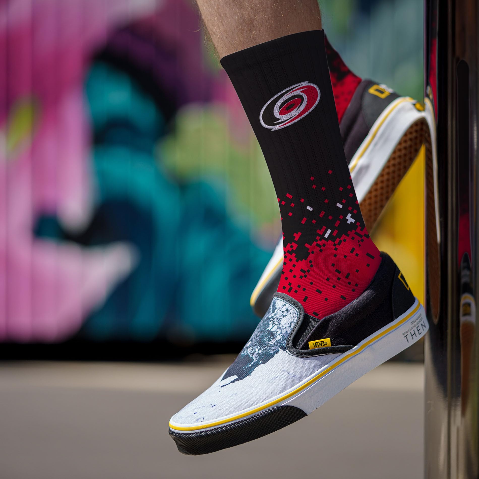 For Bare Feet NHL CAROLINA HURRICANES Spray Zone Crew Sock Team Color Large - Sports Gifts, Sports Memorabilia, Sports Collectibles, Fan Shop