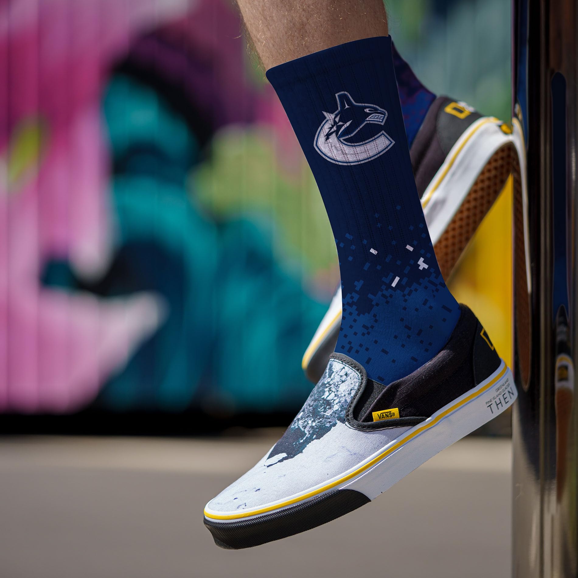 For Bare Feet NHL VANCOUVER CANUCKS Spray Zone Crew Sock Team Color Large - Sports Gifts, Sports Memorabilia, Sports Collectibles, Fan Shop