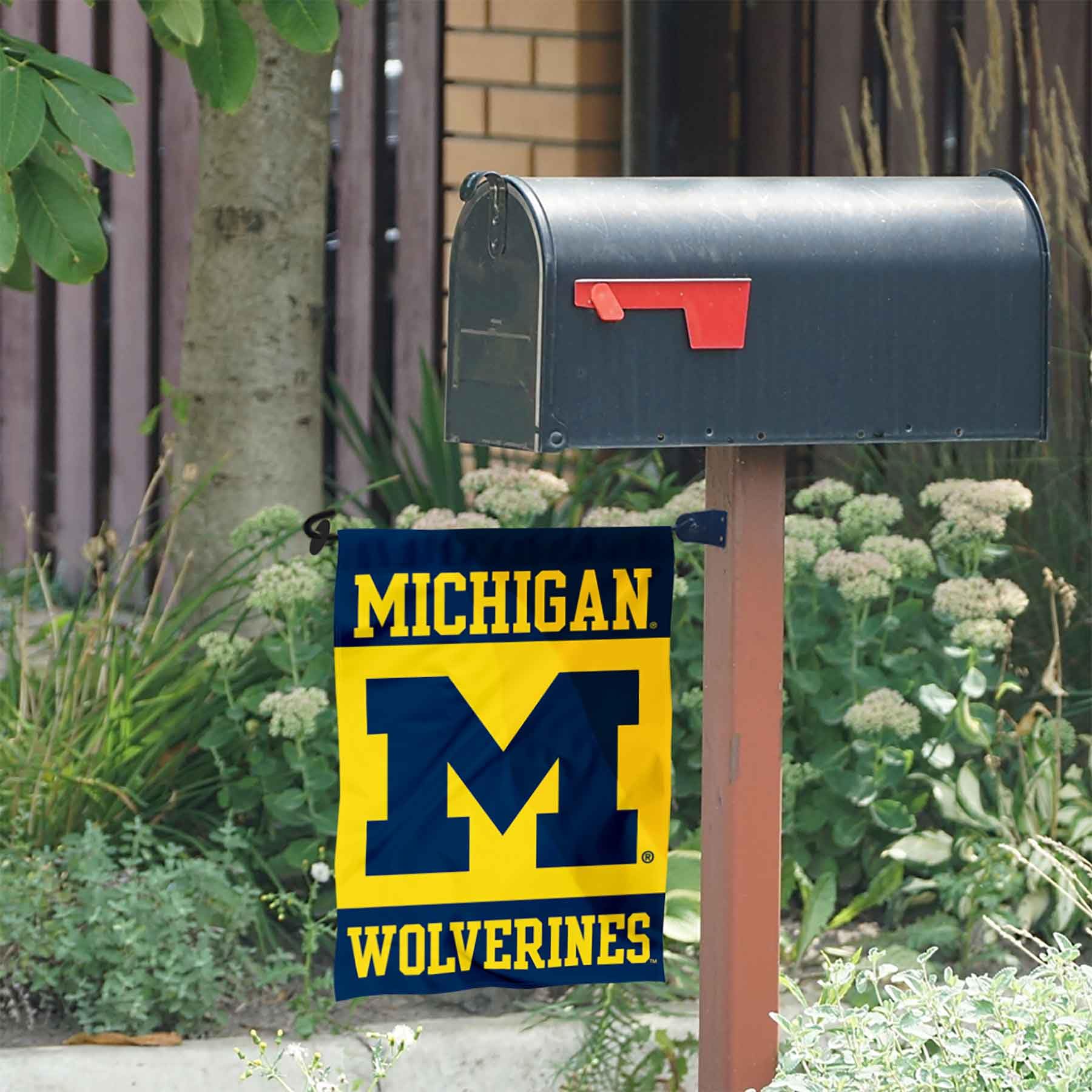 College Flags & Banners Co. Michigan Wolverines Yard Flag and Mailbox Post Pole Mount Holder Set - Sports Collectibles, Sports Memorabilia, Sports Fan Shop, Sports Gifts