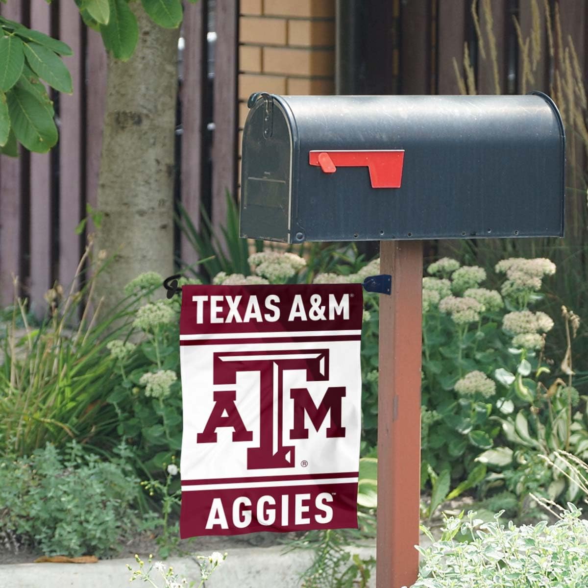 Texas A&M Garden Flag and Mailbox Post Pole Mount Holder Set - Sports Collectibles, Sports Memorabilia, Sports Fan Shop, Sports Gifts