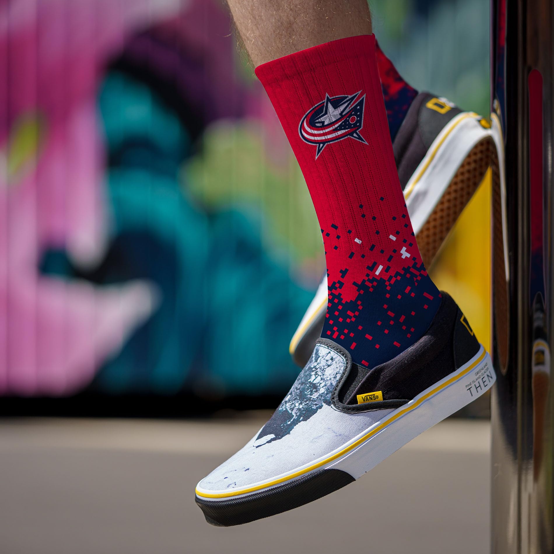 For Bare Feet NHL COLUMBUS BLUE JACKETS Spray Zone Crew Sock Team Color Large - Sports Gifts, Sports Memorabilia, Sports Collectibles, Fan Shop