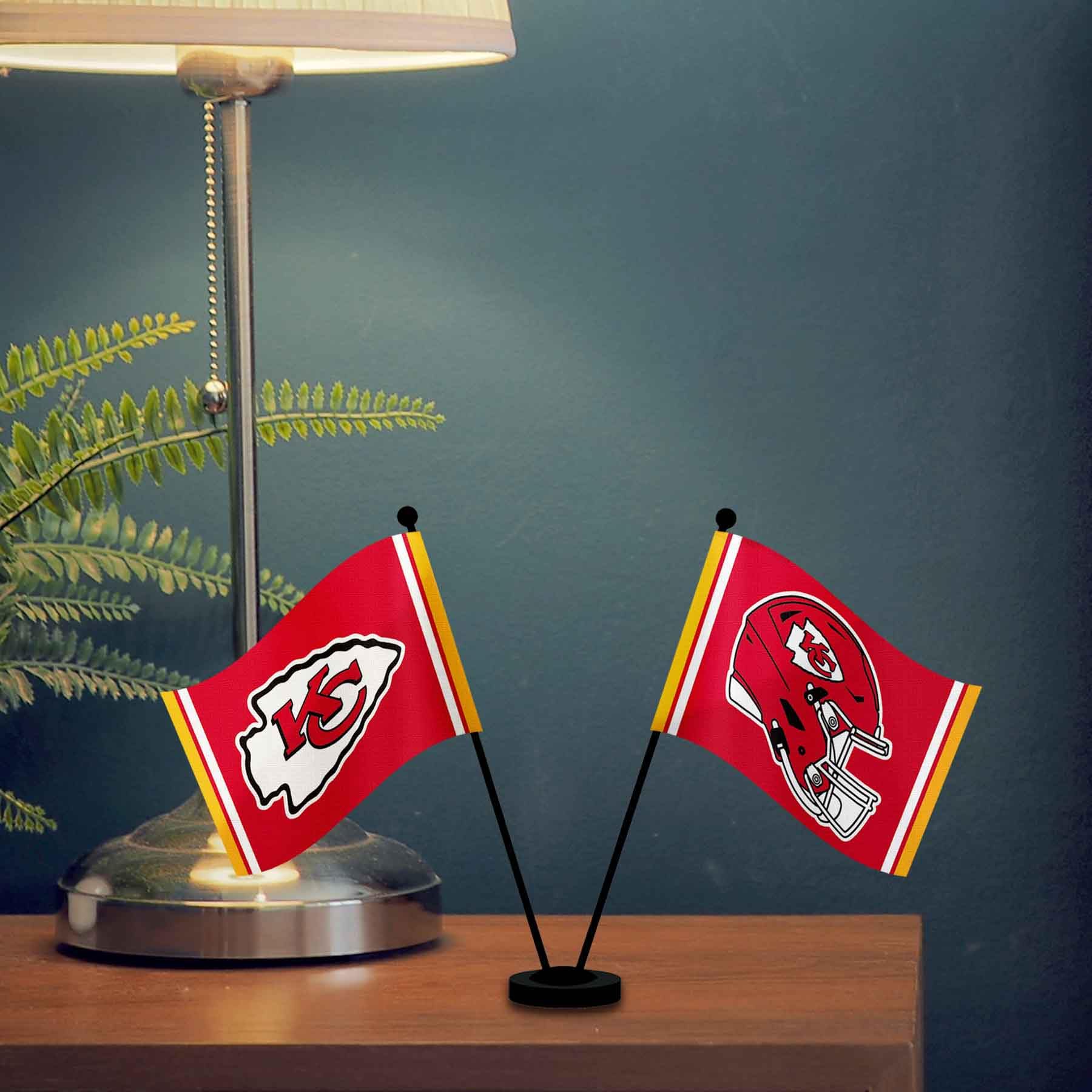 WinCraft Kansas City Chiefs Desk and Table Top Flags - Sports Collectibles, Sports Memorabilia, Sports Fan Shop, Sports Gifts