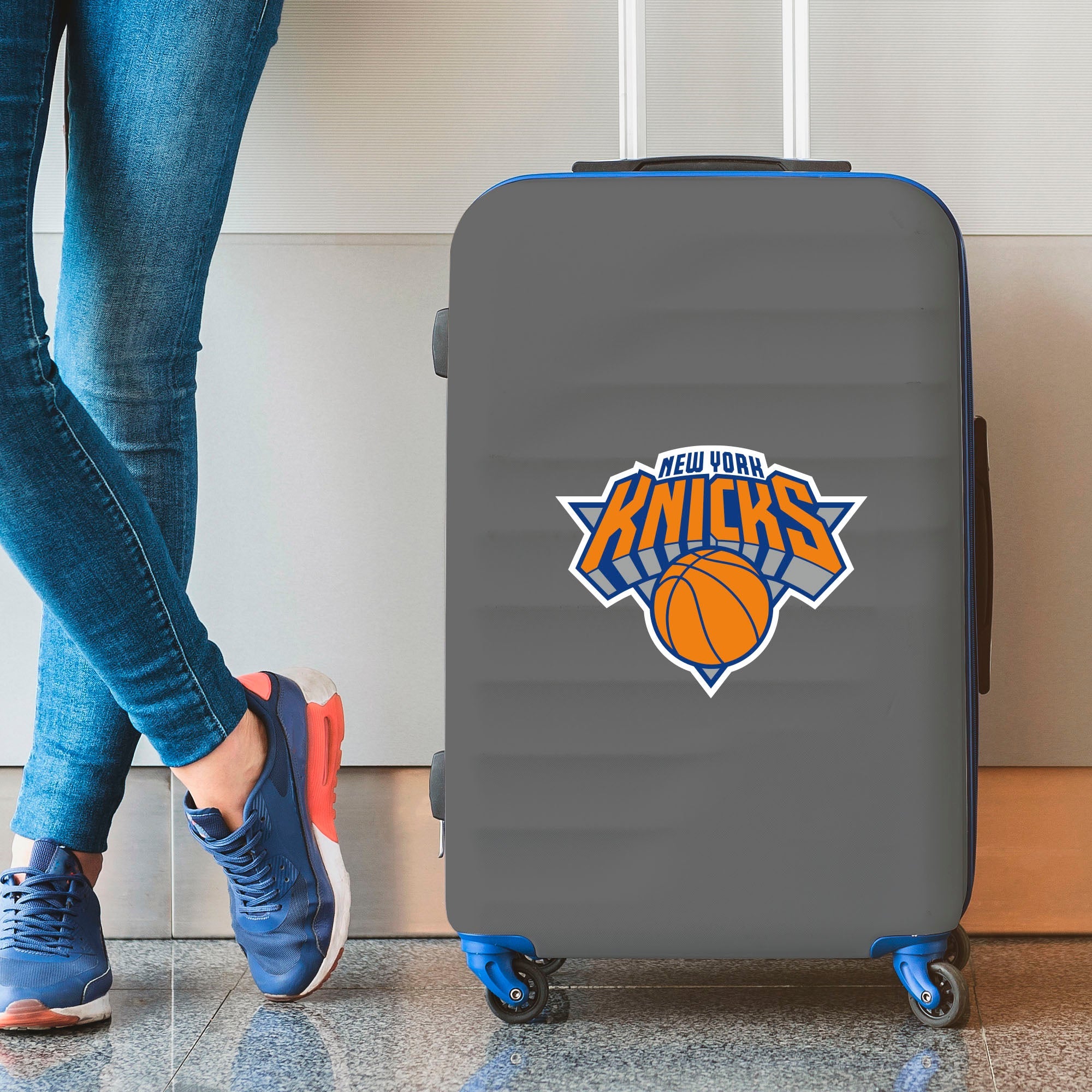 NBA - New York Knicks Large Decal - Sports Gifts, Sports Memorabilia, Sports Collectibles, Fan Shop
