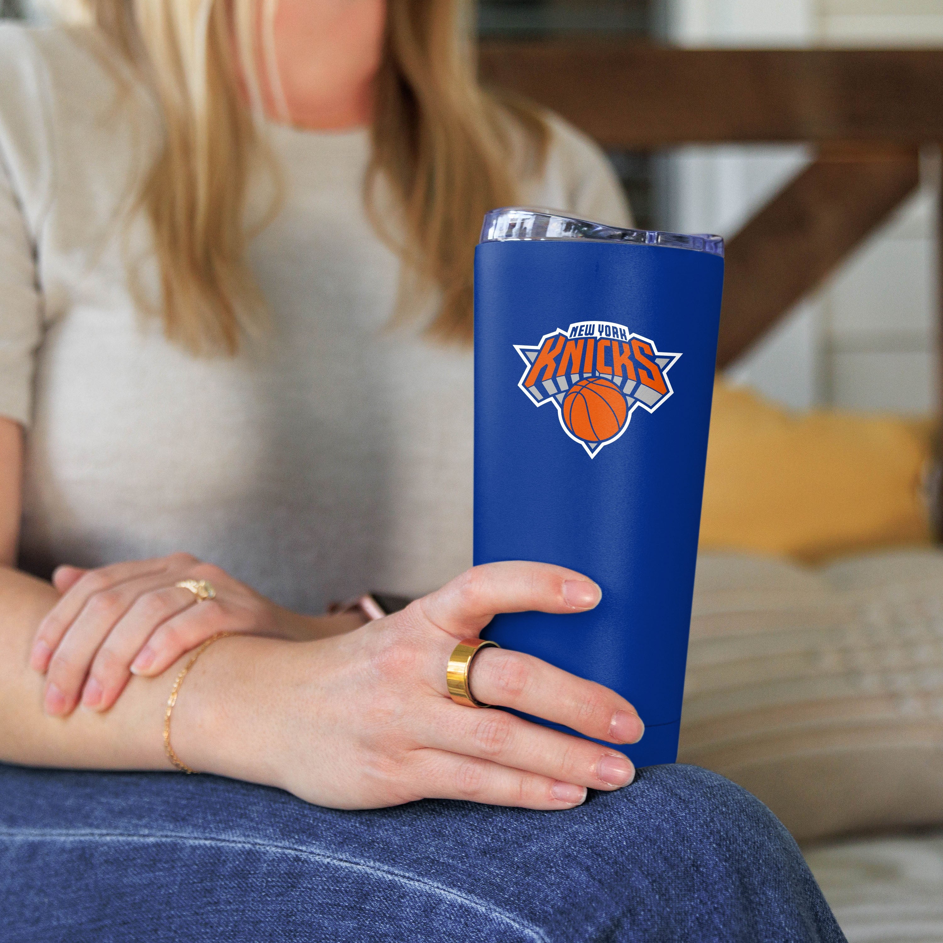 New York Knicks 20oz Flipside Powder Coat Tumbler - Sports Gifts, Sports Memorabilia, Sports Collectibles, Fan Shop