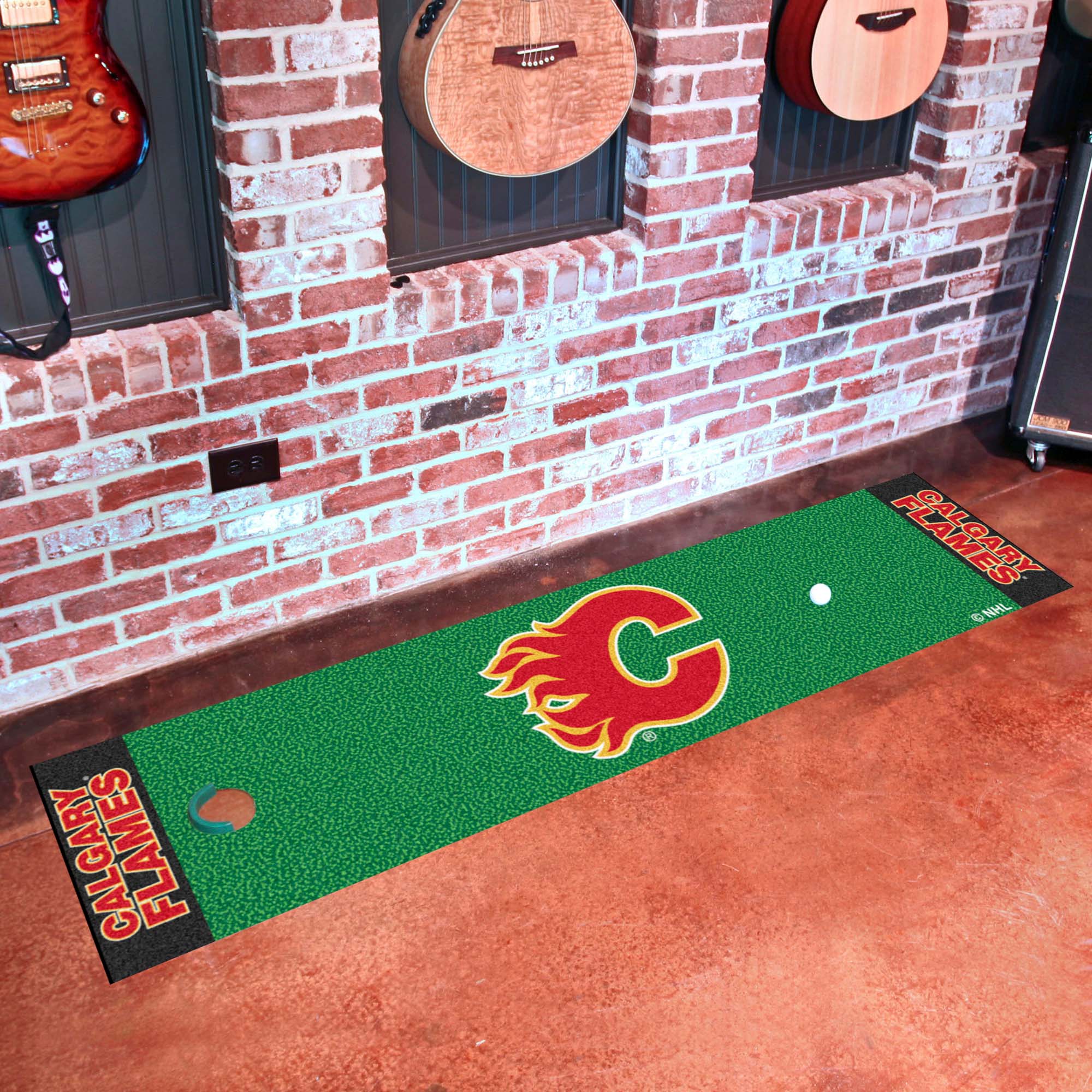 NHL - Calgary Flames Putting Green Mat - Sports Gifts, Sports Memorabilia, Sports Collectibles, Fan Shop