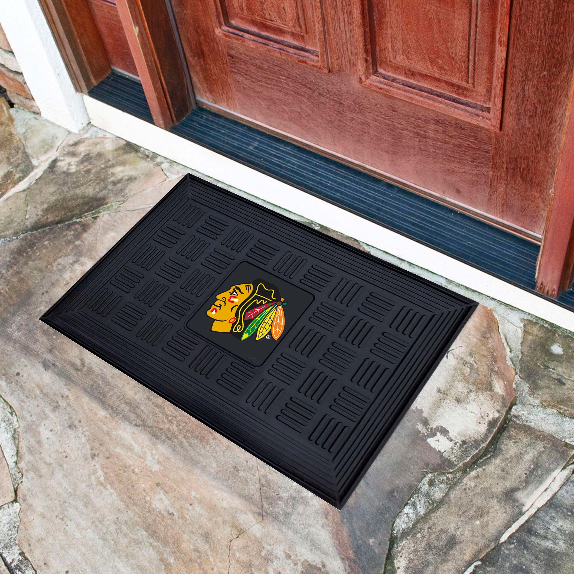 NHL - Chicago Blackhawks Medallion Door Mat - Sports Gifts, Sports Memorabilia, Sports Collectibles, Fan Shop