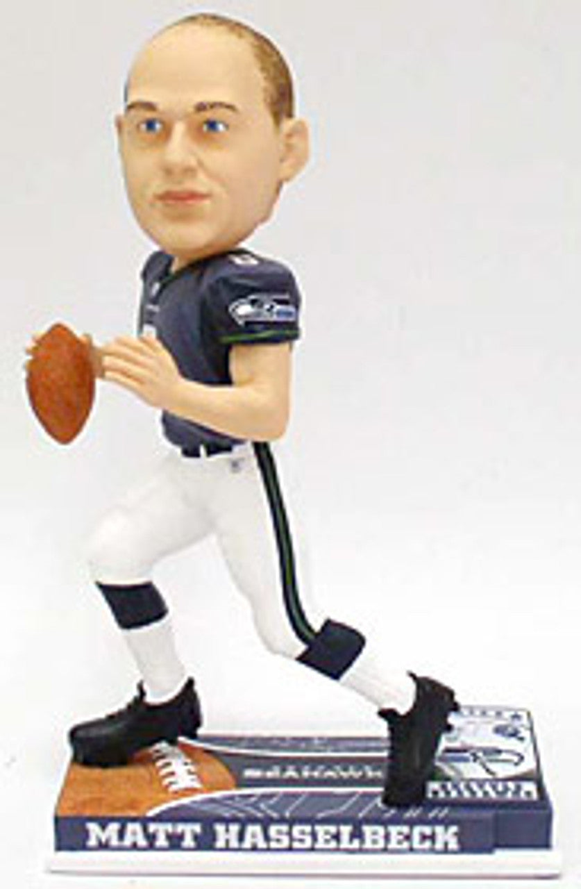 Seattle Seahawks Matt Hasselbeck Forever Collectibles On Field Bobblehead CO - Sports Collectibles, Sports Memorabilia, Sports Fan Shop, Sports Gifts