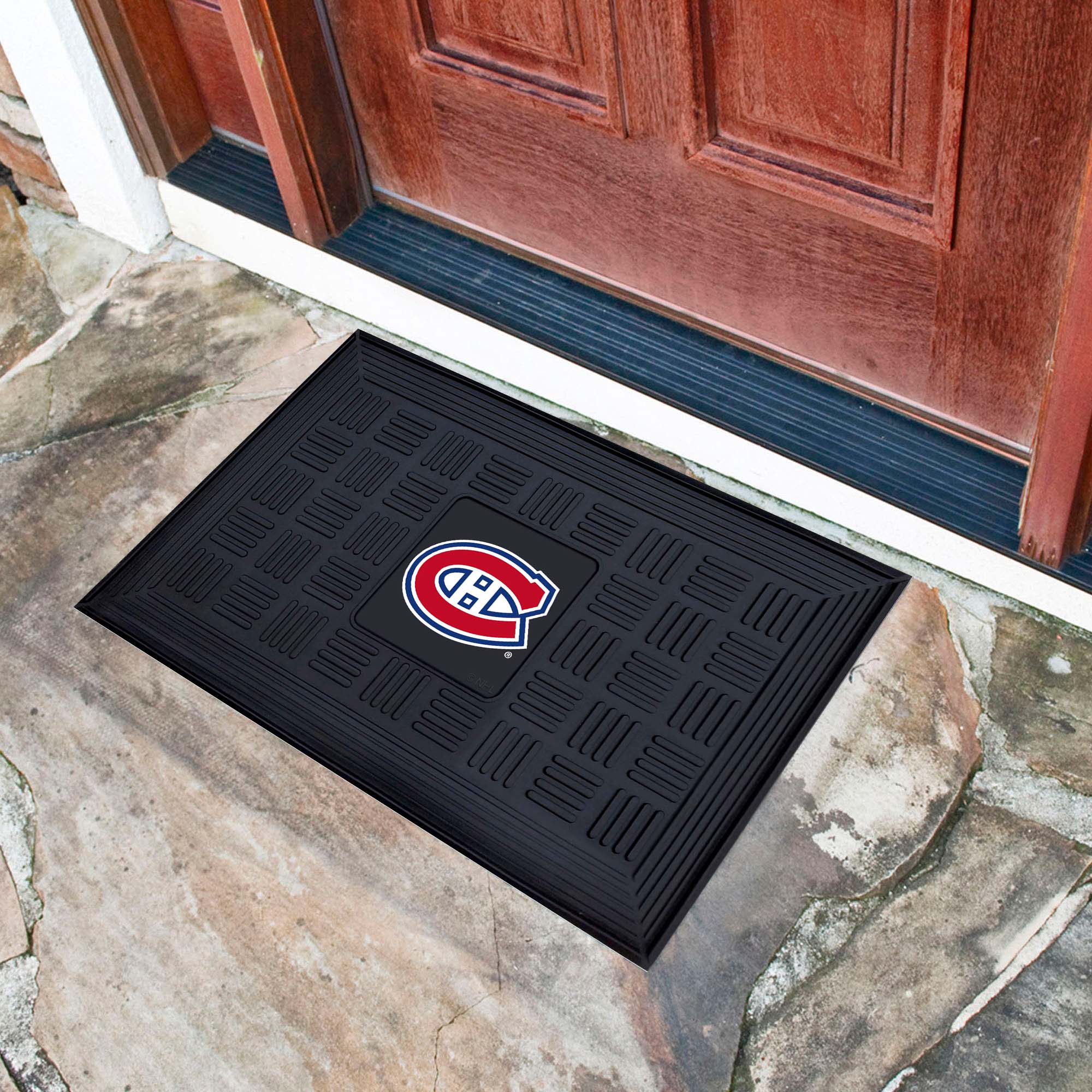 NHL - Montreal Canadiens Medallion Door Mat - Sports Gifts, Sports Memorabilia, Sports Collectibles, Fan Shop