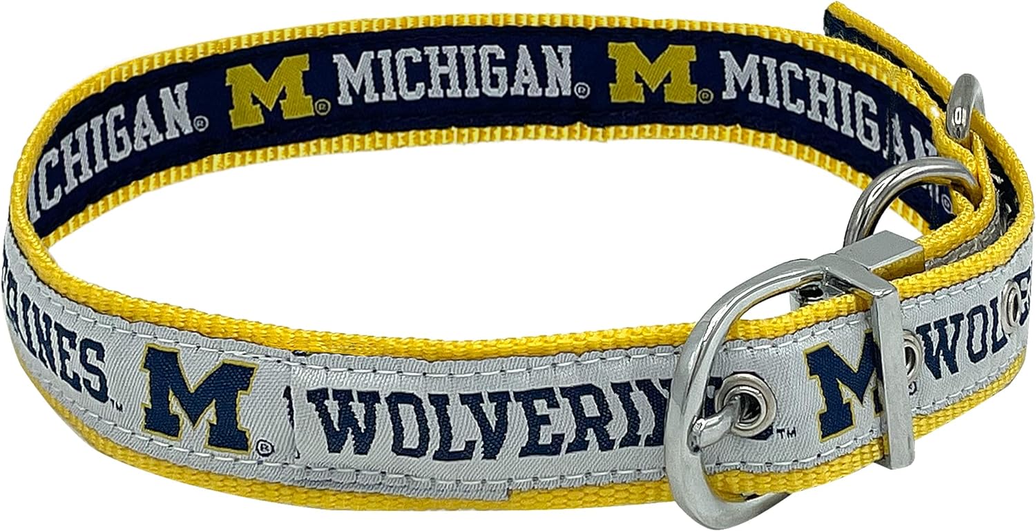 Michigan Reversible Collar Pets First - Sports Collectibles, Sports Memorabilia, Sports Fan Shop, Sports Gifts