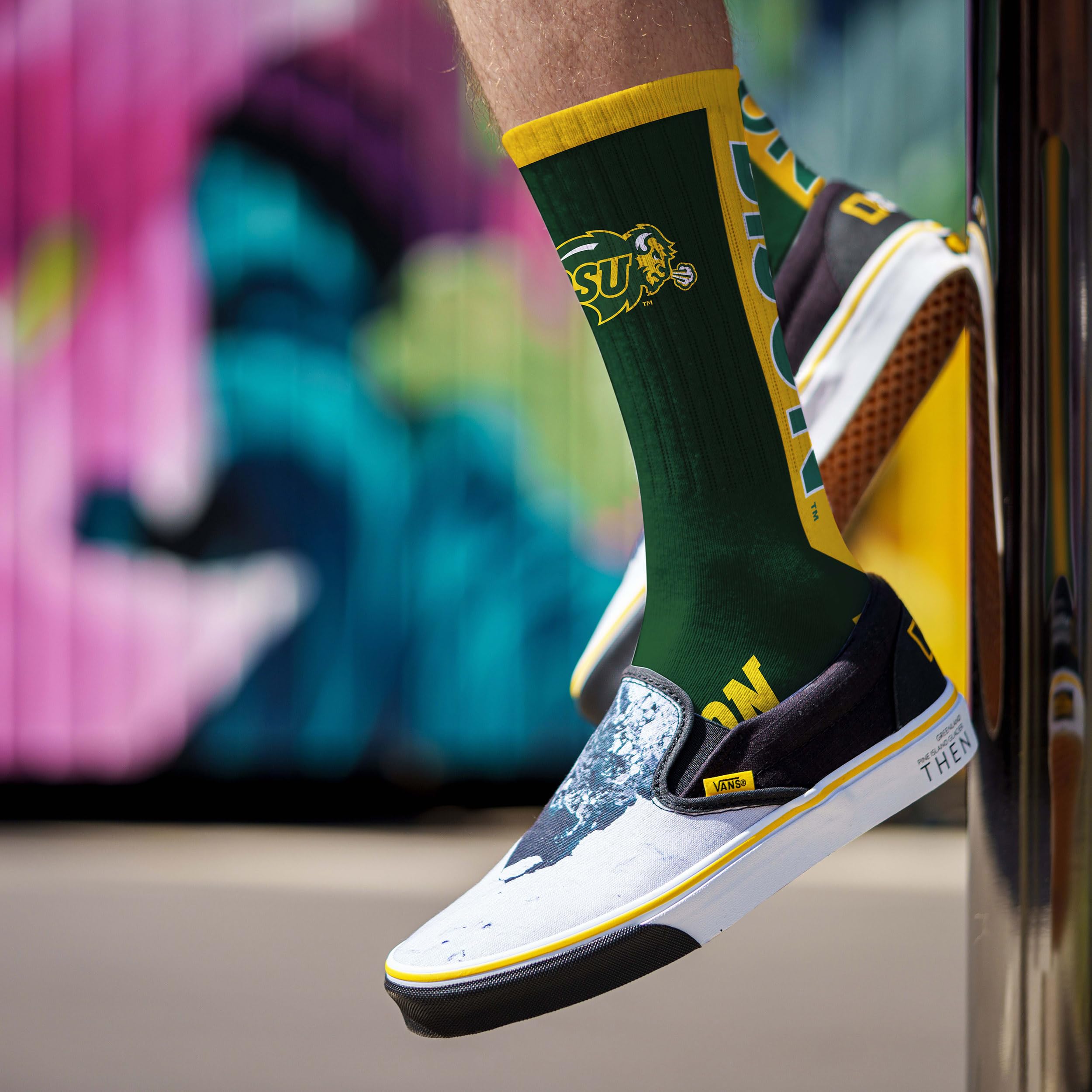 For Bare Feet NCAA NORTH DAKOTA STATE BISON MVP Crew Sock Team Color Large - Sports Gifts, Sports Memorabilia, Sports Collectibles, Fan Shop