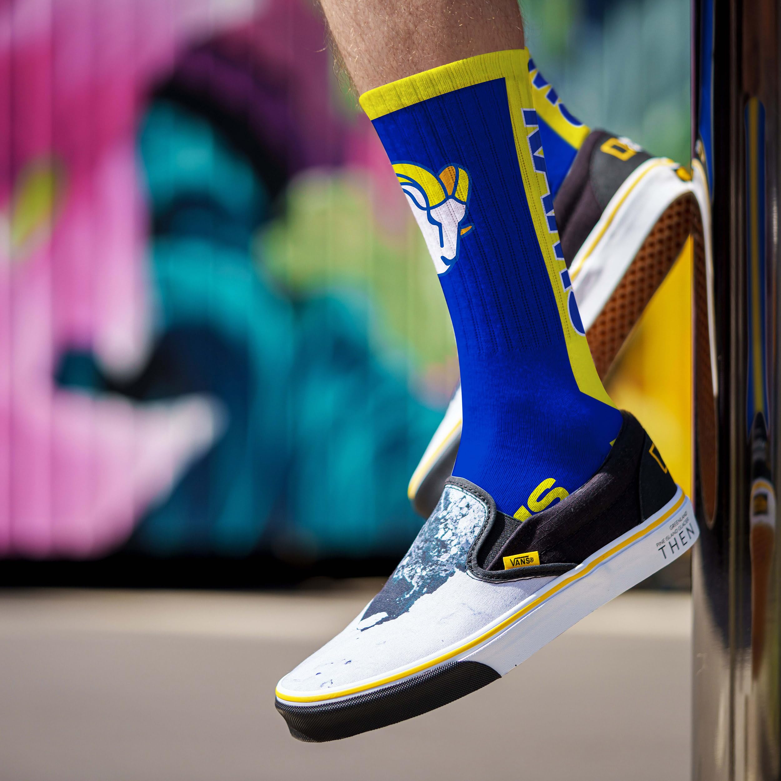 For Bare Feet NFL LOS ANGELES RAMS MVP Crew Sock Team Color Large - Sports Gifts, Sports Memorabilia, Sports Collectibles, Fan Shop