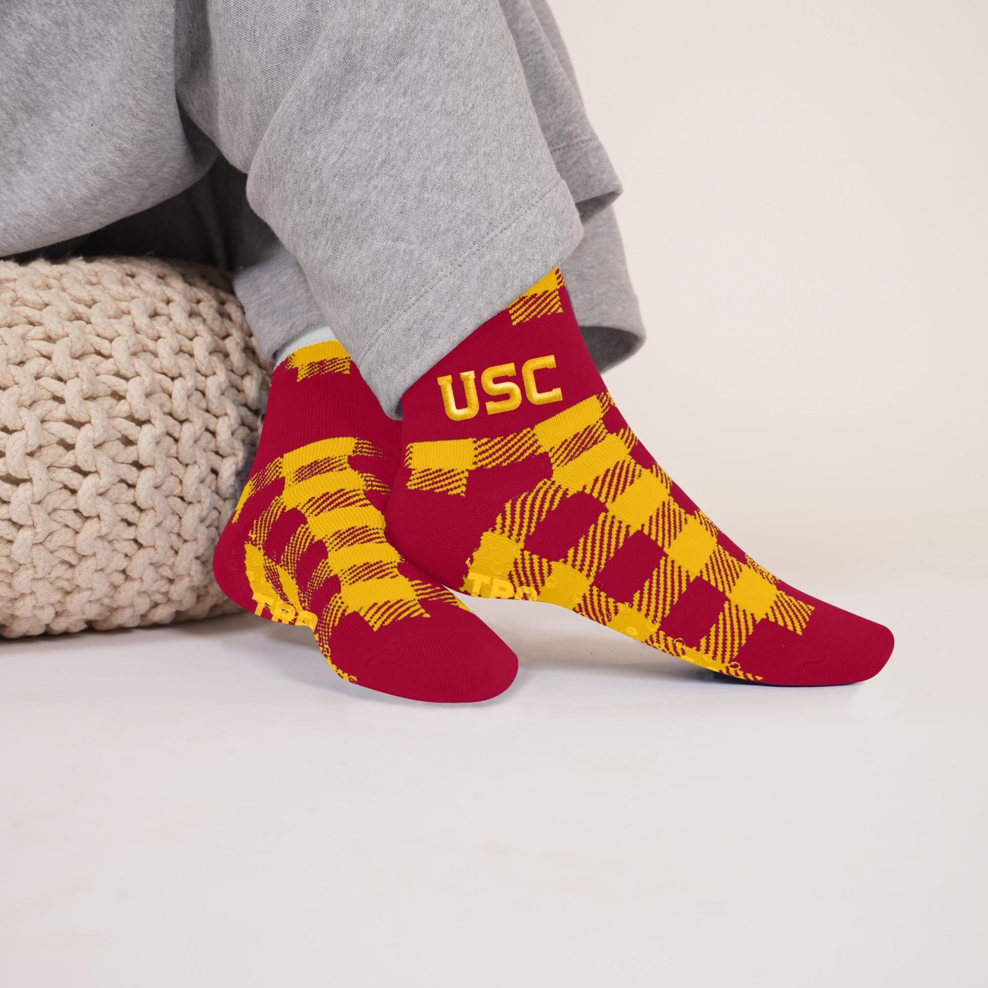 For Bare Feet NCAA USC TROJANS Cozy Buff Plush Cabin Sock Team Color OSFM - Sports Gifts, Sports Memorabilia, Sports Collectibles, Fan Shop