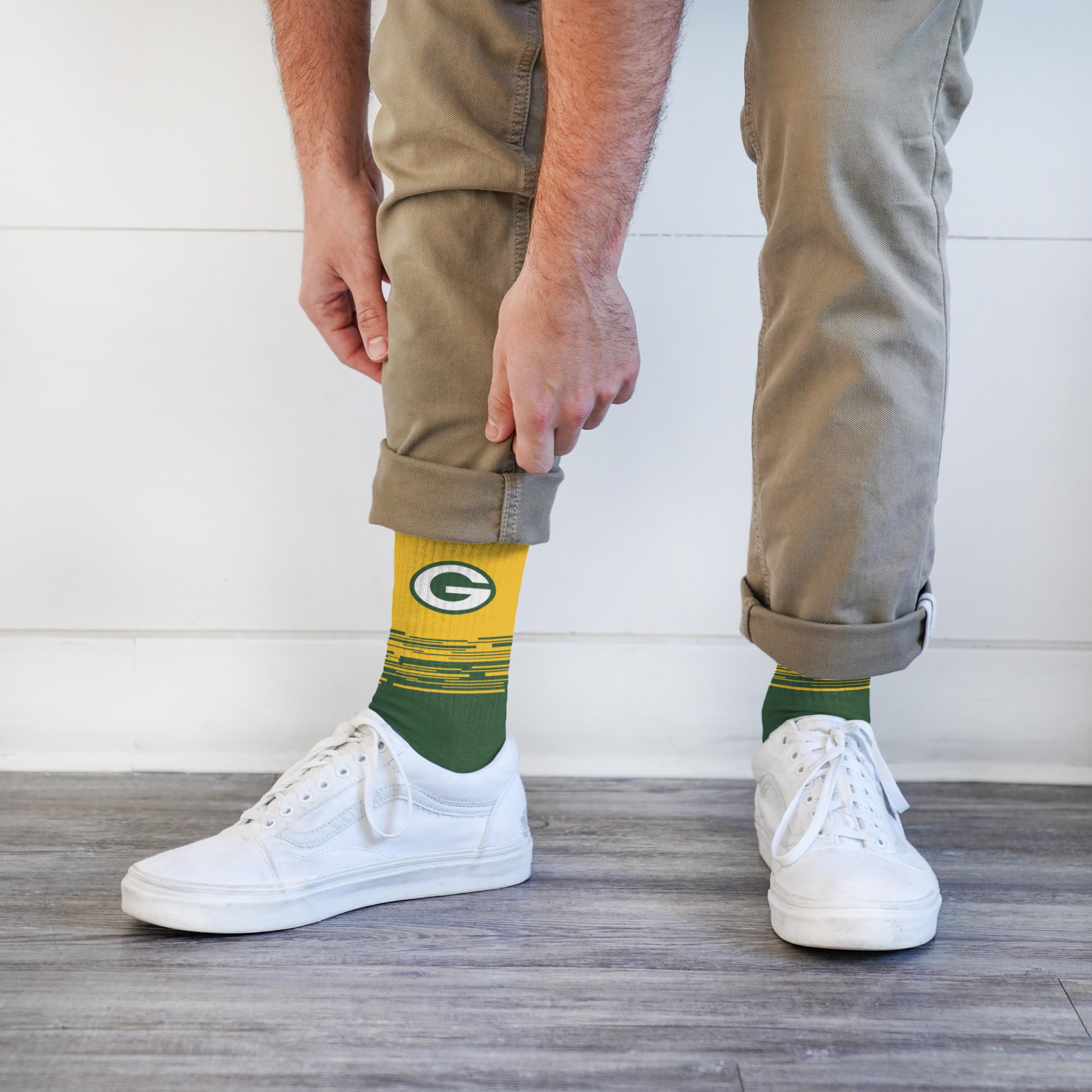 For Bare Feet NFL GREEN BAY PACKERS Elevate Premium Dress Crew Sock Team Color Large - Sports Gifts, Sports Memorabilia, Sports Collectibles, Fan Shop