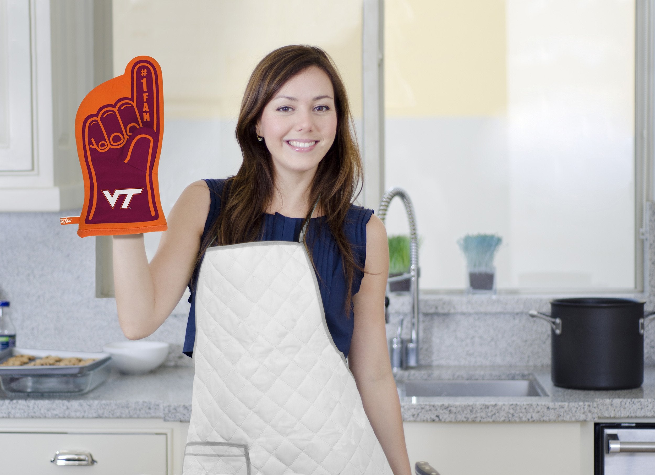 YouTheFan NCAA Virginia Tech Hokies #1 Oven Mitt , 13.25" x 6.5" - Sports Collectibles, Sports Memorabilia, Sports Fan Shop, Sports Gifts