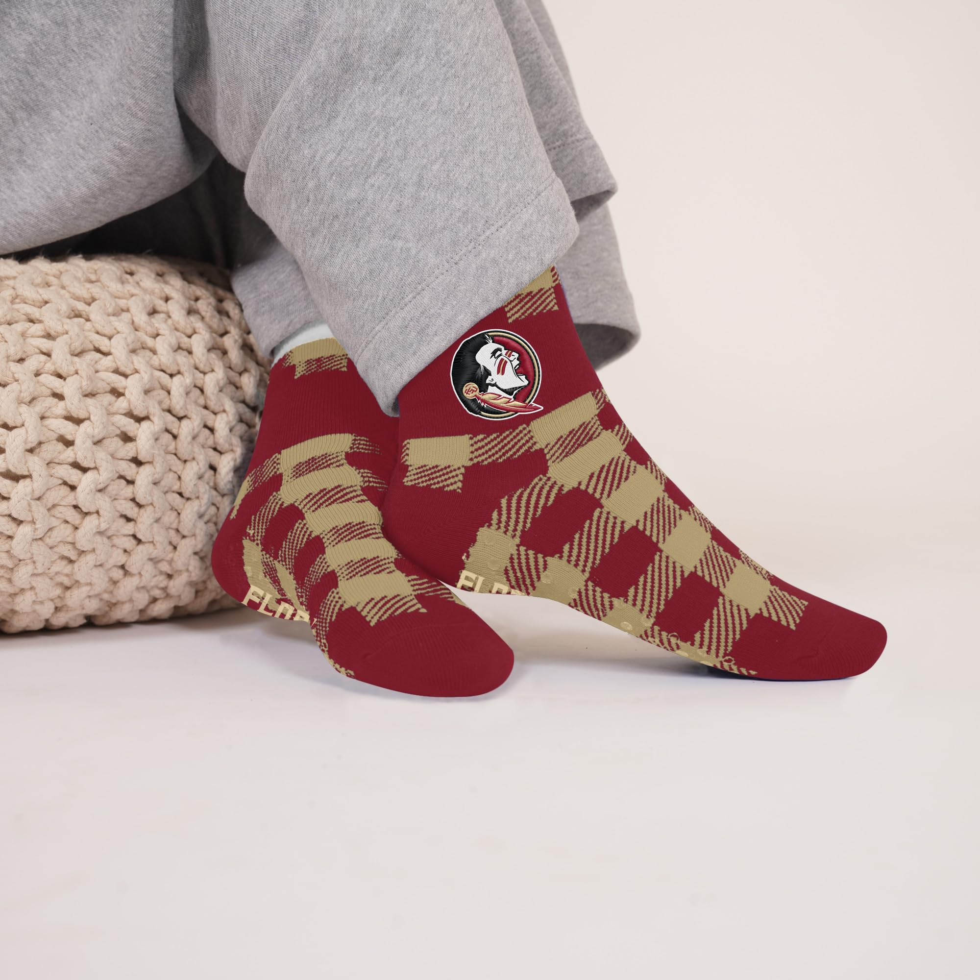 For Bare Feet NCAA FLORIDA STATE SEMINOLES Cozy Buff Plush Cabin Sock Team Color OSFM - Sports Gifts, Sports Memorabilia, Sports Collectibles, Fan Shop