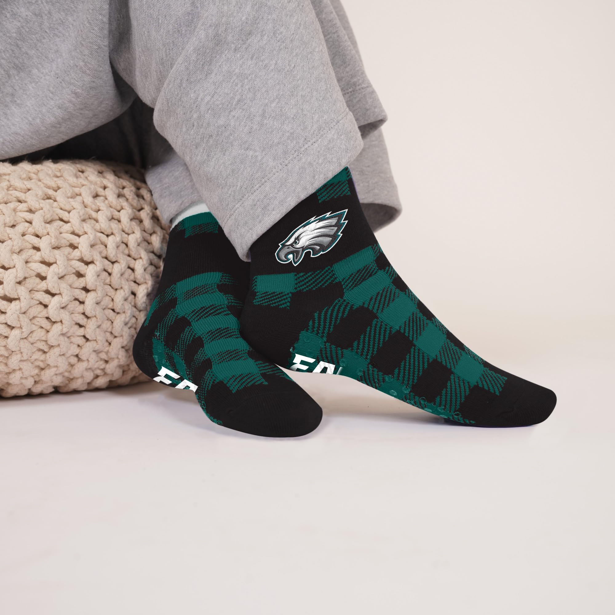 For Bare Feet NFL PHILADELPHIA EAGLES Cozy Buff Plush Cabin Sock Team Color OSFM - Sports Gifts, Sports Memorabilia, Sports Collectibles, Fan Shop