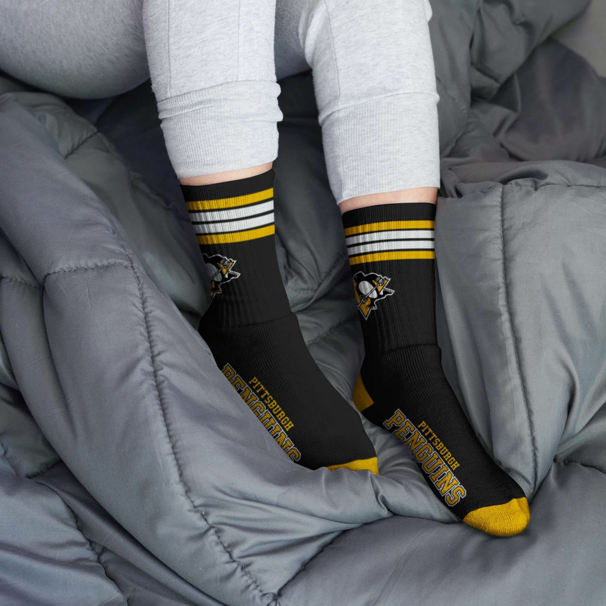 For Bare Feet NHL Pittsburgh Penguins 4 Stripe Deuce Crew Sock Team Color MEDIUM - Sports Gifts, Sports Memorabilia, Sports Collectibles, Fan Shop