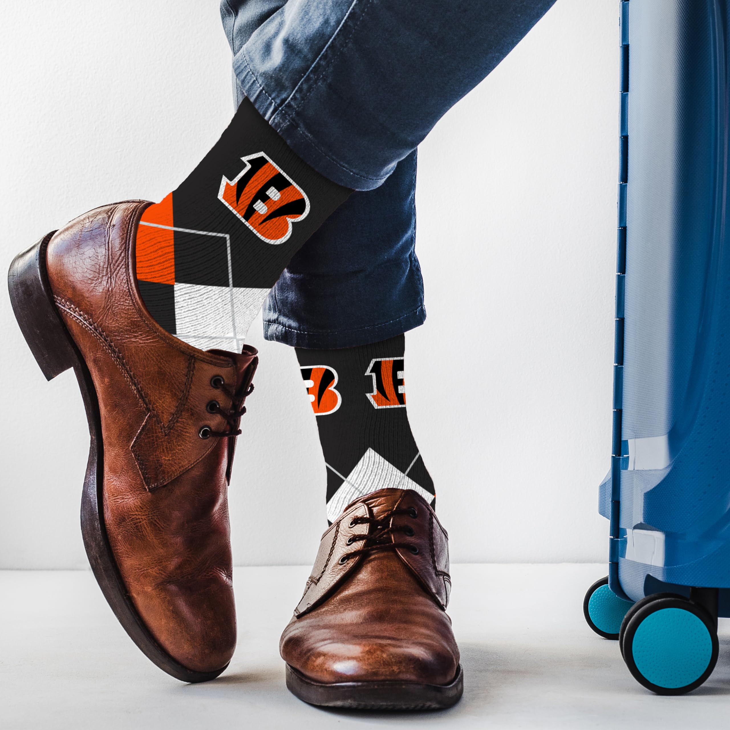 For Bare Feet NFL CINCINNATI BENGALS Argyle Remix Premium Dress Sock Team Color OSFM - Sports Gifts, Sports Memorabilia, Sports Collectibles, Fan Shop