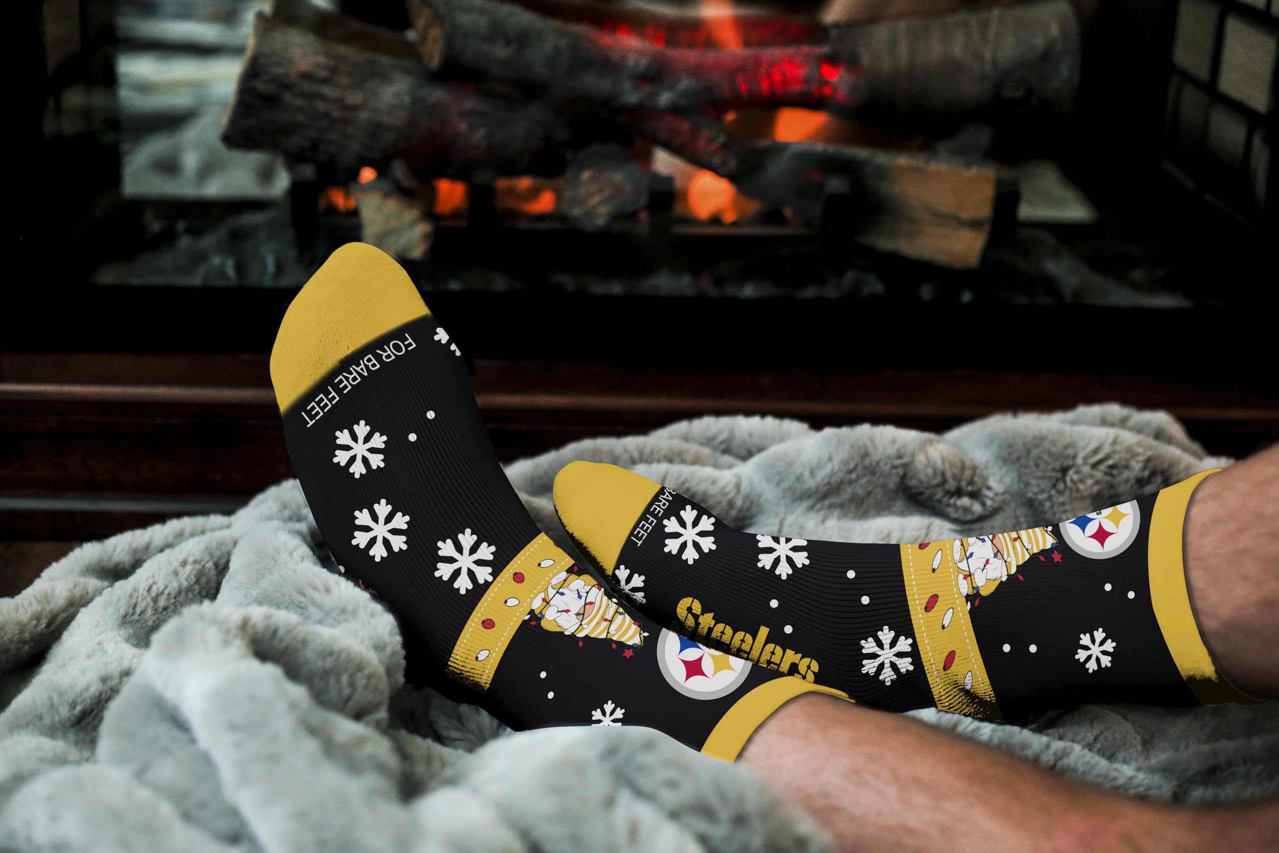 For Bare Feet NFL PITTSBURGH STEELERS Holiday Sweater Gnome Team Colors Large - Sports Gifts, Sports Memorabilia, Sports Collectibles, Fan Shop