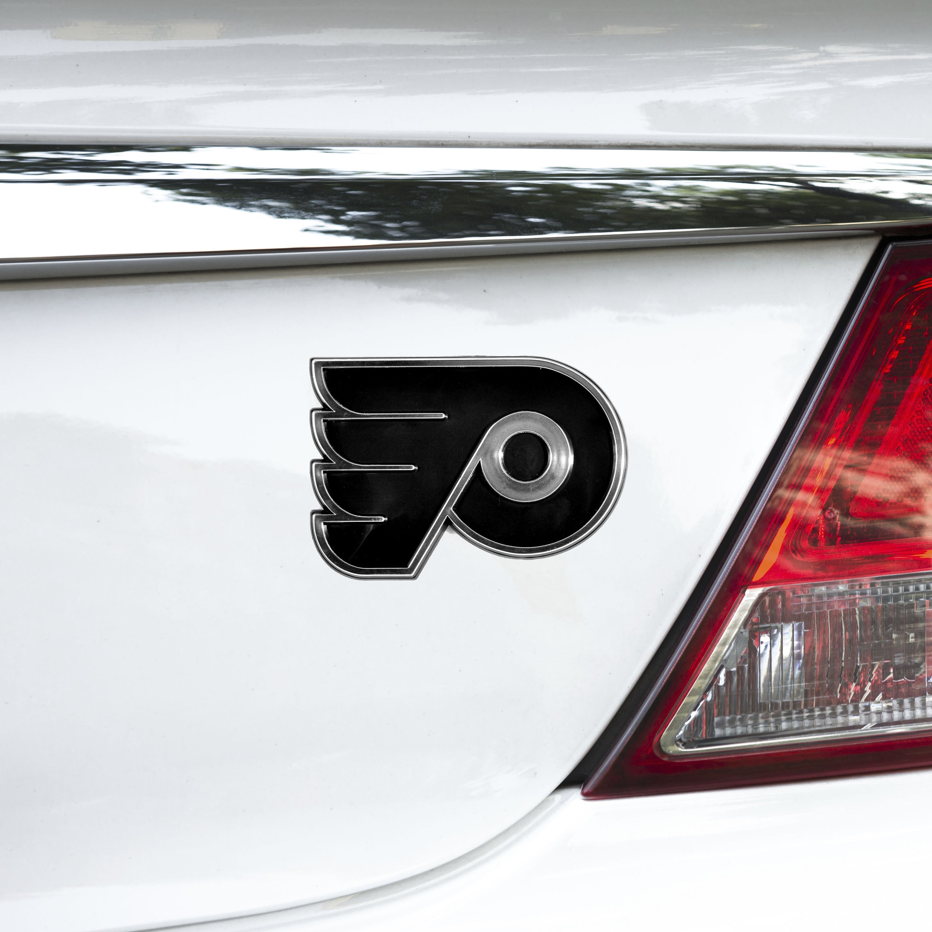NHL - Philadelphia Flyers Plastic Chrome Emblem - Sports Gifts, Sports Memorabilia, Sports Collectibles, Fan Shop