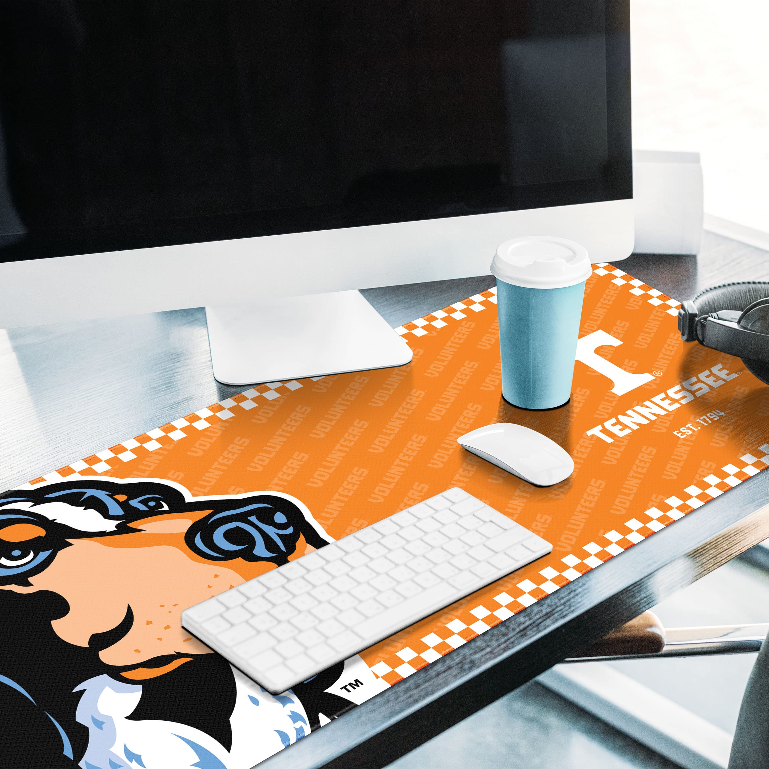 YouTheFan NCAA Tennessee Volunteers Logo Series Desk Pad - Sports Collectibles, Sports Memorabilia, Sports Fan Shop, Sports Gifts