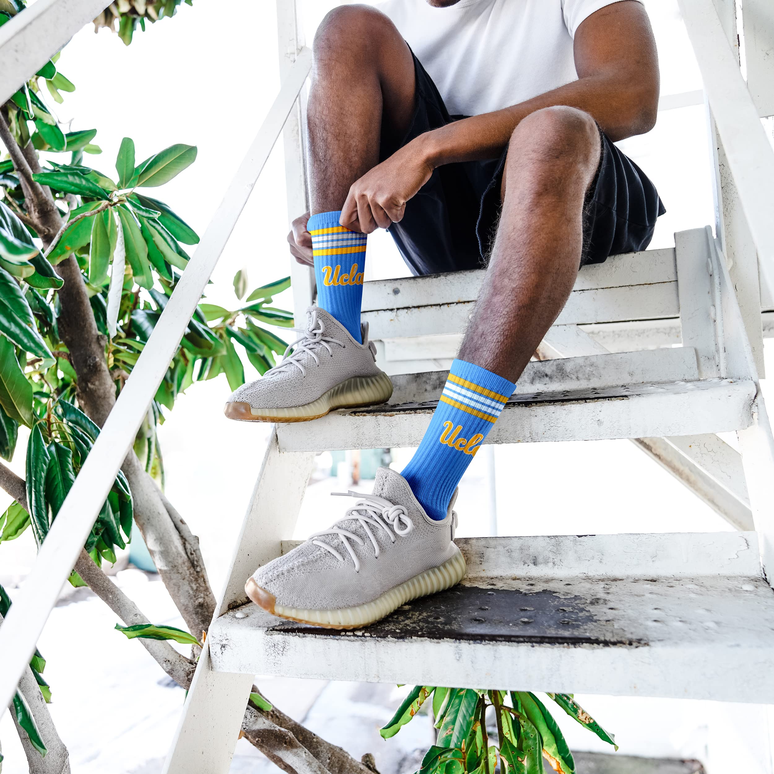 For Bare Feet NCAA UCLA Bruins 4 Stripe Deuce Crew Sock Team Color MEDIUM - Sports Gifts, Sports Memorabilia, Sports Collectibles, Fan Shop