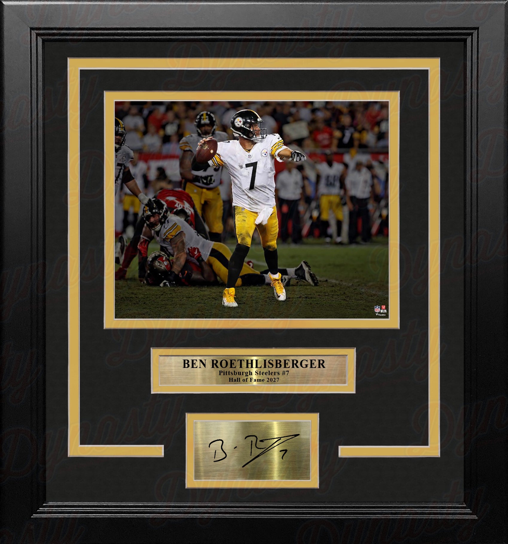 Ben Roethlisberger Blackout Pittsburgh Steelers 8x10 Framed Football Photo with Engraved Autograph - Sports Collectibles, Sports Memorabilia, Sports Fan Shop, Sports Gifts