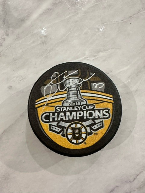 Zdeno Chara Boston Bruins Autographed 2011 Stanley Cup Champions Hockey Puck - Sports Collectibles, Sports Memorabilia, Sports Fan Shop, Sports Gifts