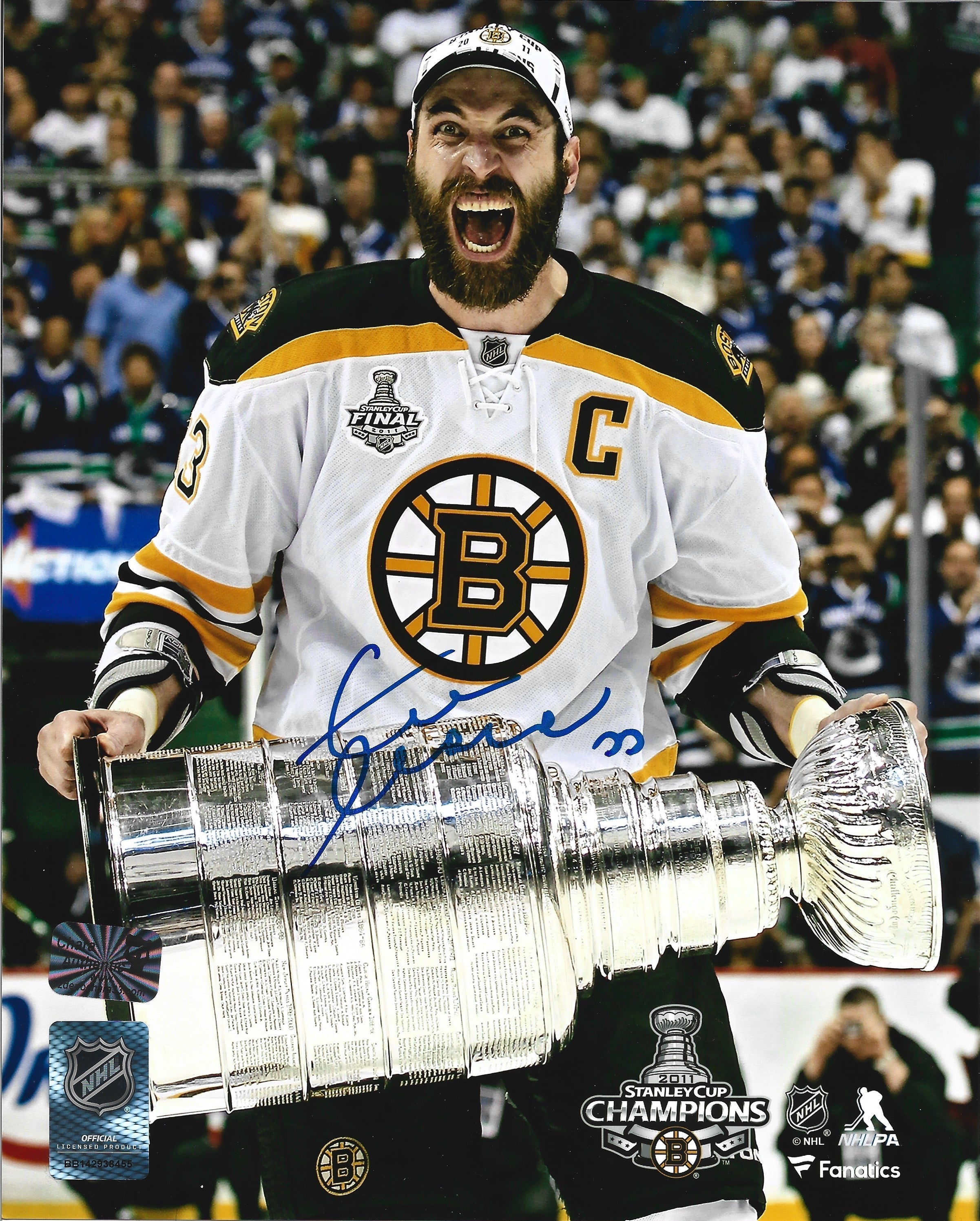 Zdeno Chara 2011 Stanley Cup Boston Bruins Autographed 16" x 20" Hockey Photo - Sports Collectibles, Sports Memorabilia, Sports Fan Shop, Sports Gifts