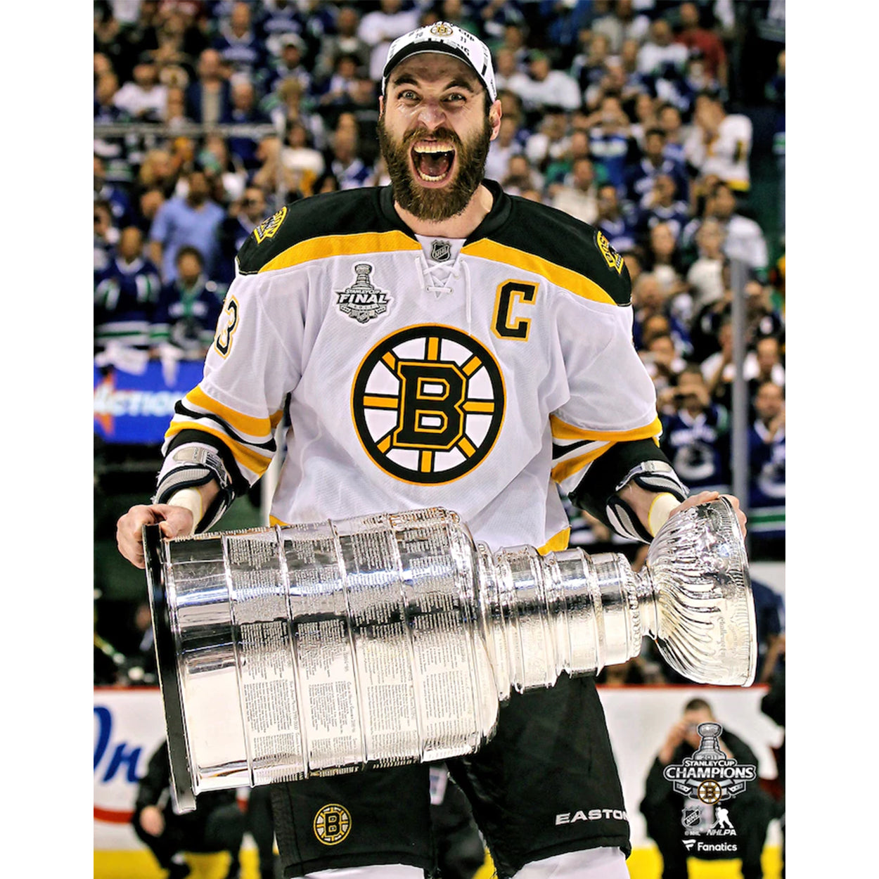 Zdeno Chara Hoists The Stanley Cup Boston Bruins Hockey Photo - Sports Collectibles, Sports Memorabilia, Sports Fan Shop, Sports Gifts