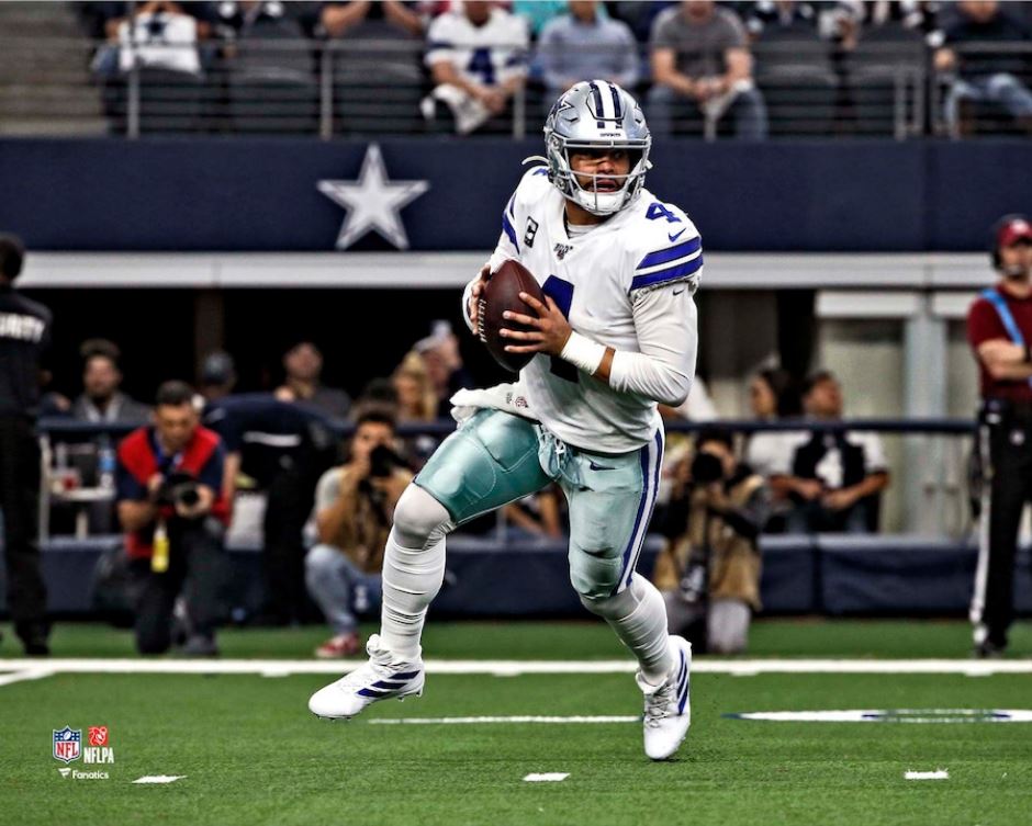 Dak Prescott in Action Dallas Cowboys 8" x 10" Football Photo - Sports Collectibles, Sports Memorabilia, Sports Fan Shop, Sports Gifts