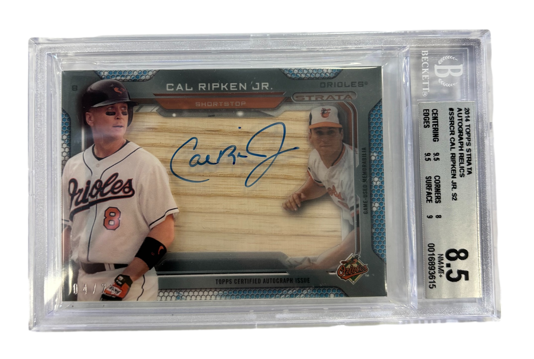 Baltimore Orioles Cal Ripken Jr. 2014 Topps Strata Autograph Relics #SSRCR 4/25 Auto Card Beckett 8.5 - 757 Sports Collectibles