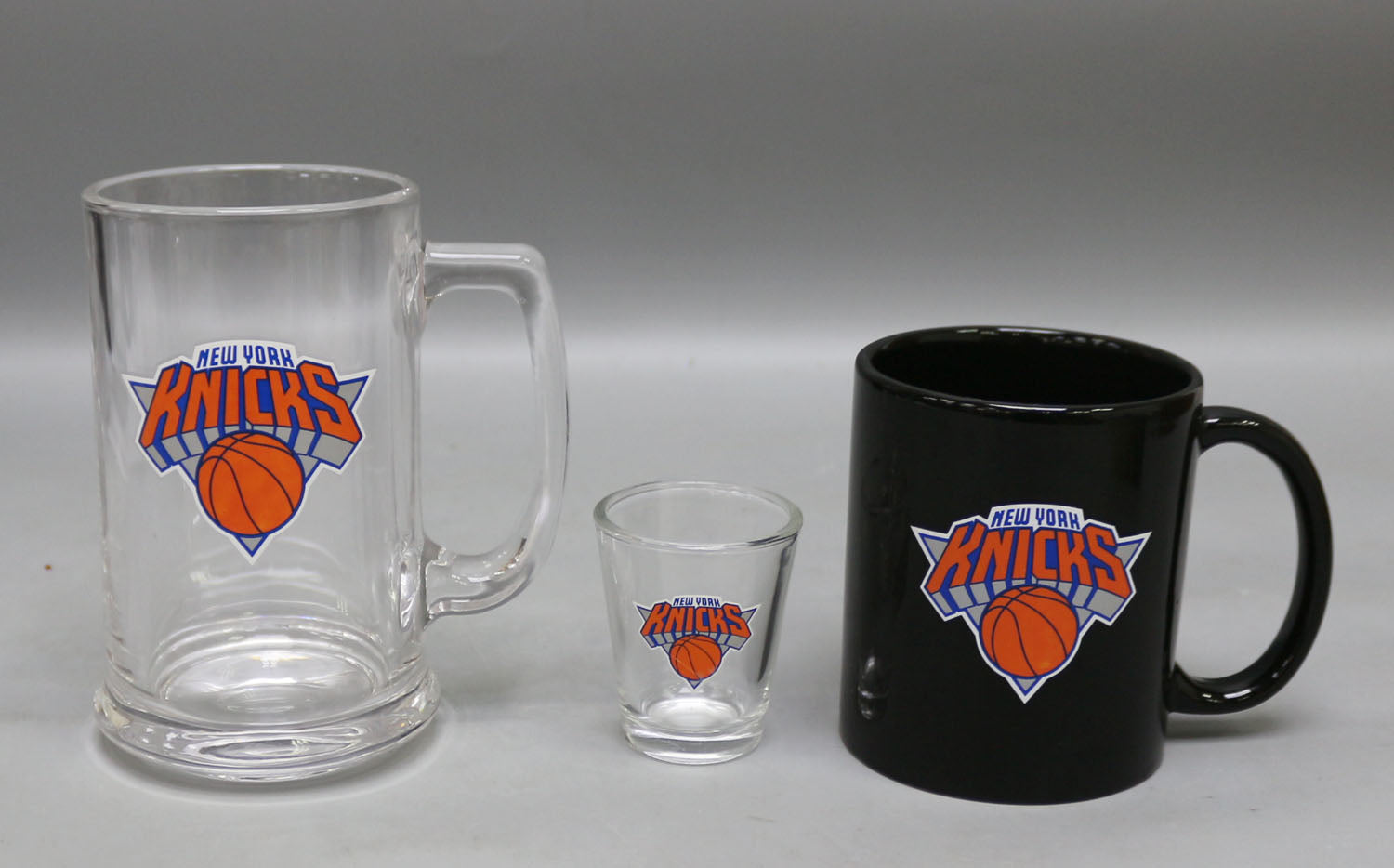 New York Knicks 3-Piece Glassware Gift Set - Sports Collectibles, Sports Memorabilia, Sports Fan Shop, Sports Gifts