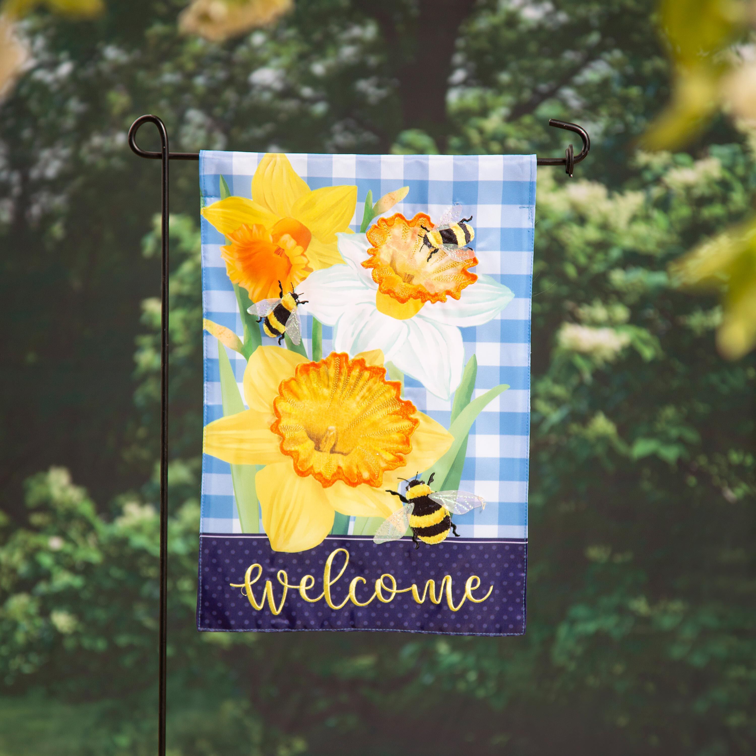 Daffodils & Bees Applique Garden Flag - Sports Gifts, Sports Memorabilia, Sports Collectibles, Fan Shop