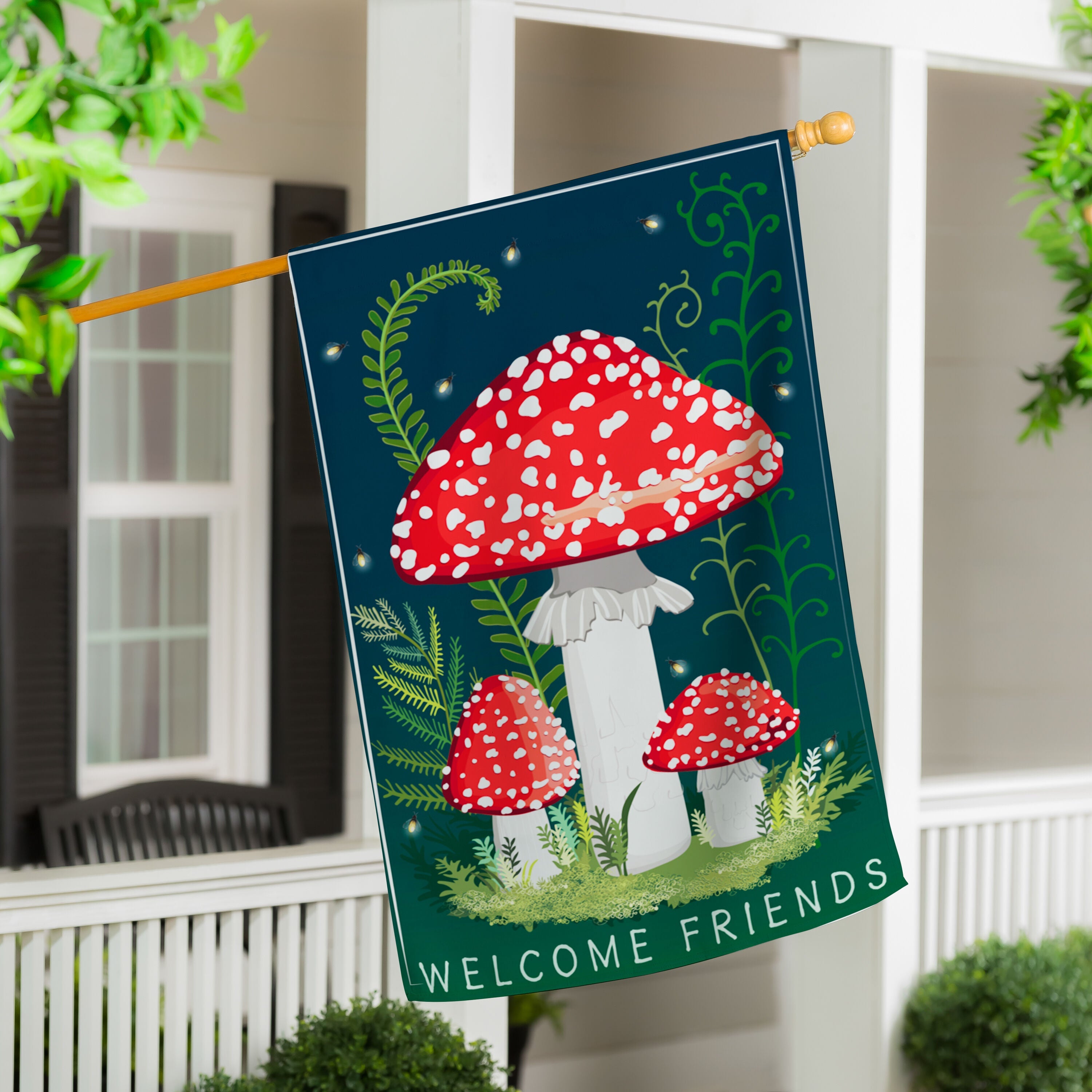 Patterned Bee Applique House Flag