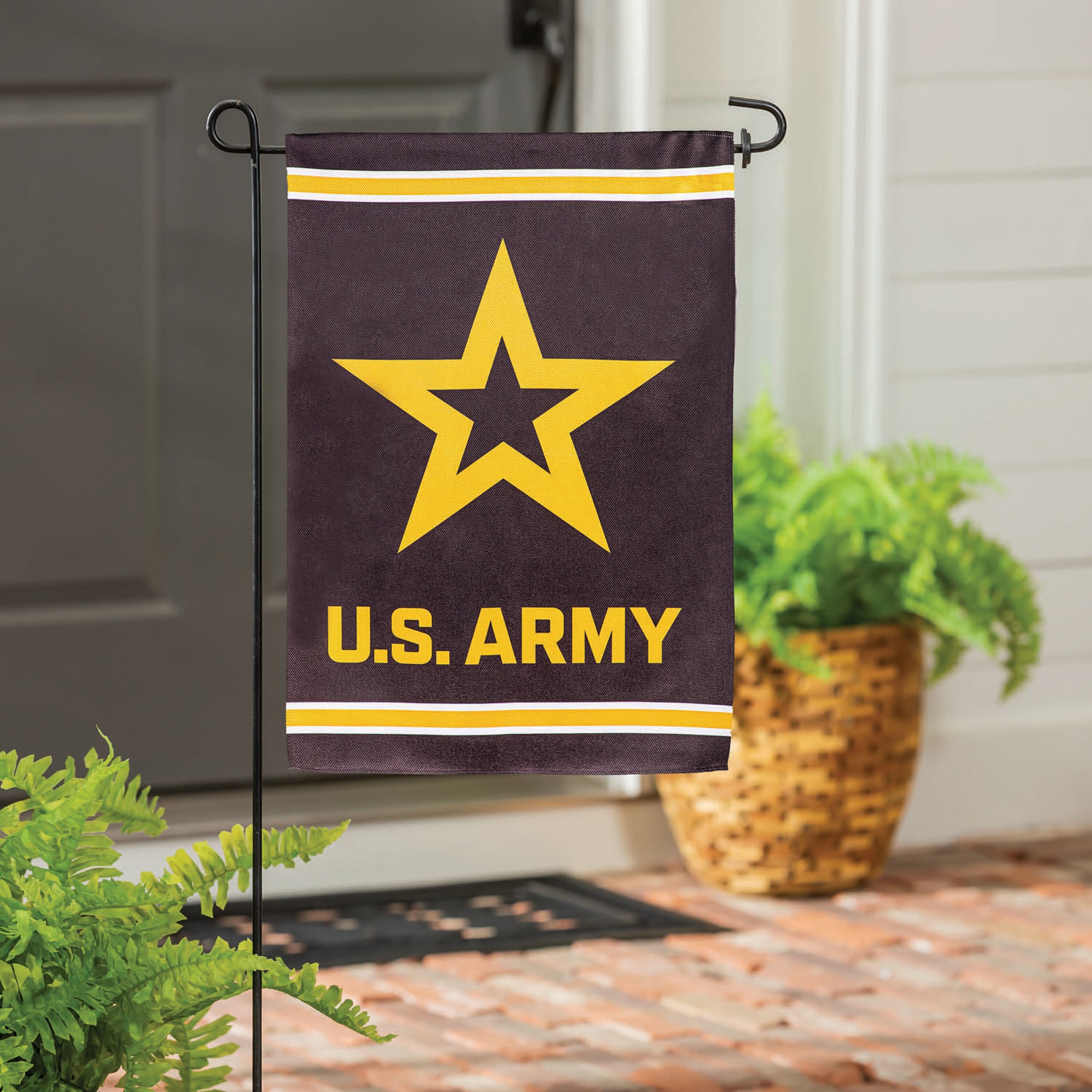 Embossed Suede Flag, GDN Size, Army - Sports Gifts, Sports Memorabilia, Sports Collectibles, Fan Shop