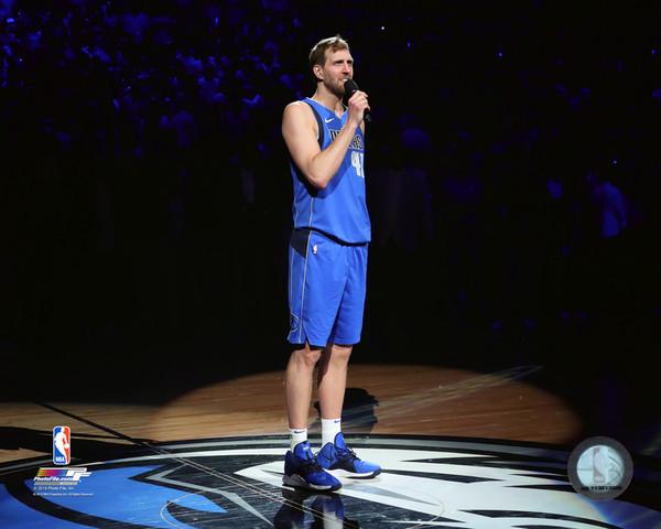 Dirk Nowitzki Dallas Mavericks Final Career Home Game NBA Basketball 8" x 10" Photo - Sports Collectibles, Sports Memorabilia, Sports Fan Shop, Sports Gifts