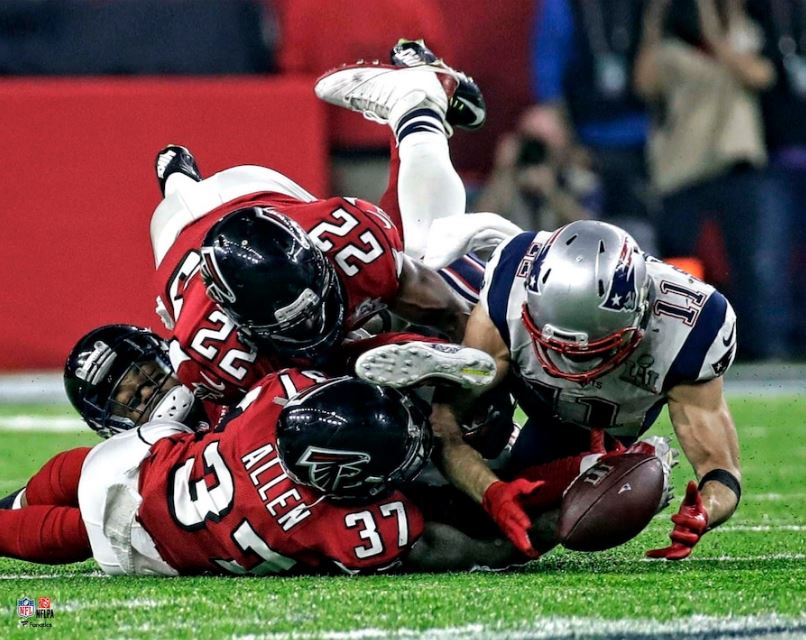Julian Edelman Super Bowl LI Catch New England Patriots 8" x 10" Football Photo - Sports Collectibles, Sports Memorabilia, Sports Fan Shop, Sports Gifts