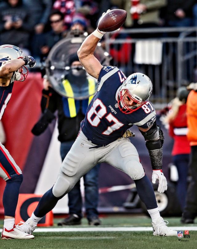 Rob Gronkowski Touchdown Spike New England Patriots 8" x 10" Football Photo - Sports Collectibles, Sports Memorabilia, Sports Fan Shop, Sports Gifts