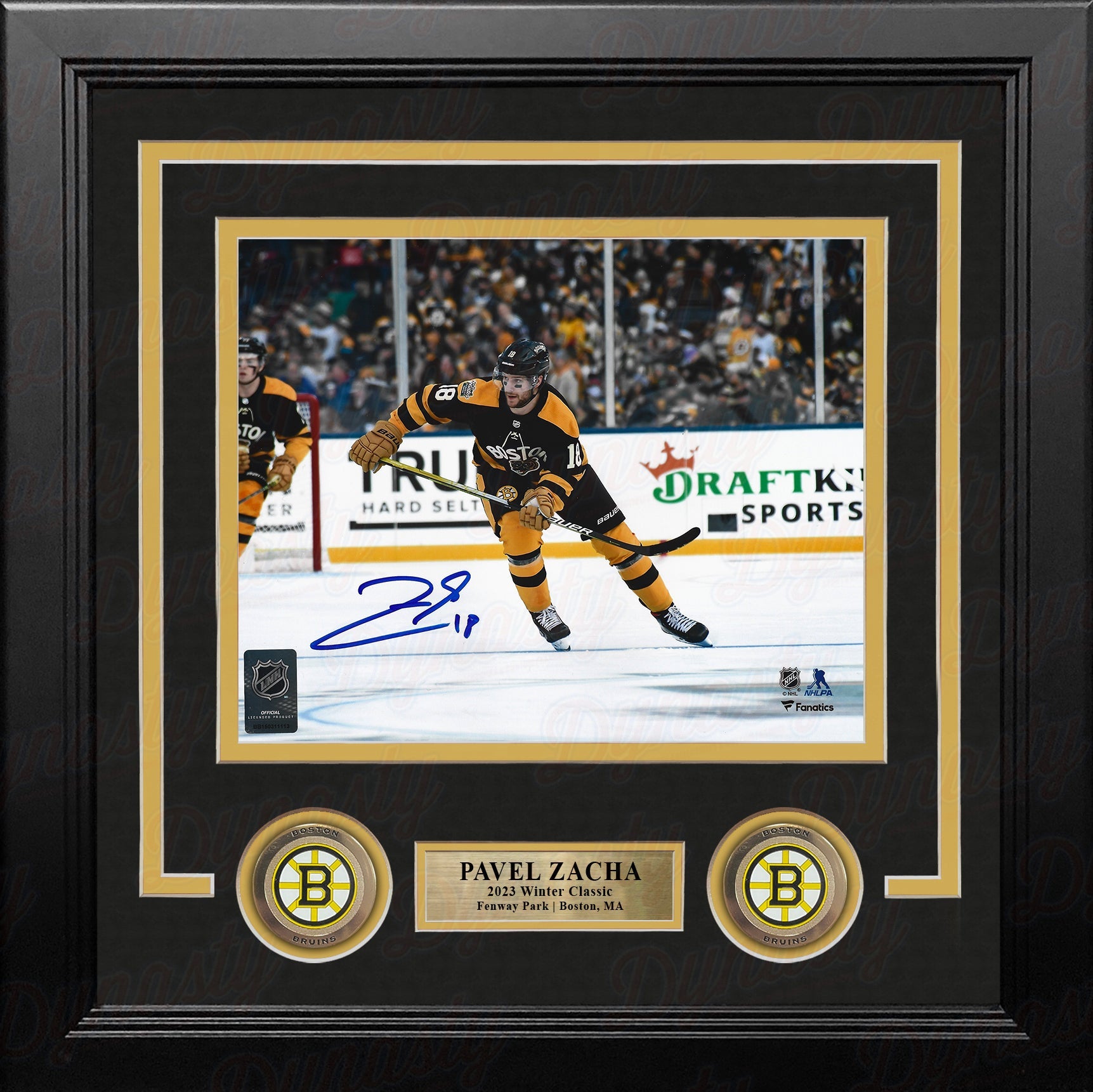 Pavel Zacha 2023 Winter Classic Action Boston Bruins Autographed 8" x 10" Framed Hockey Photo - Sports Collectibles, Sports Memorabilia, Sports Fan Shop, Sports Gifts