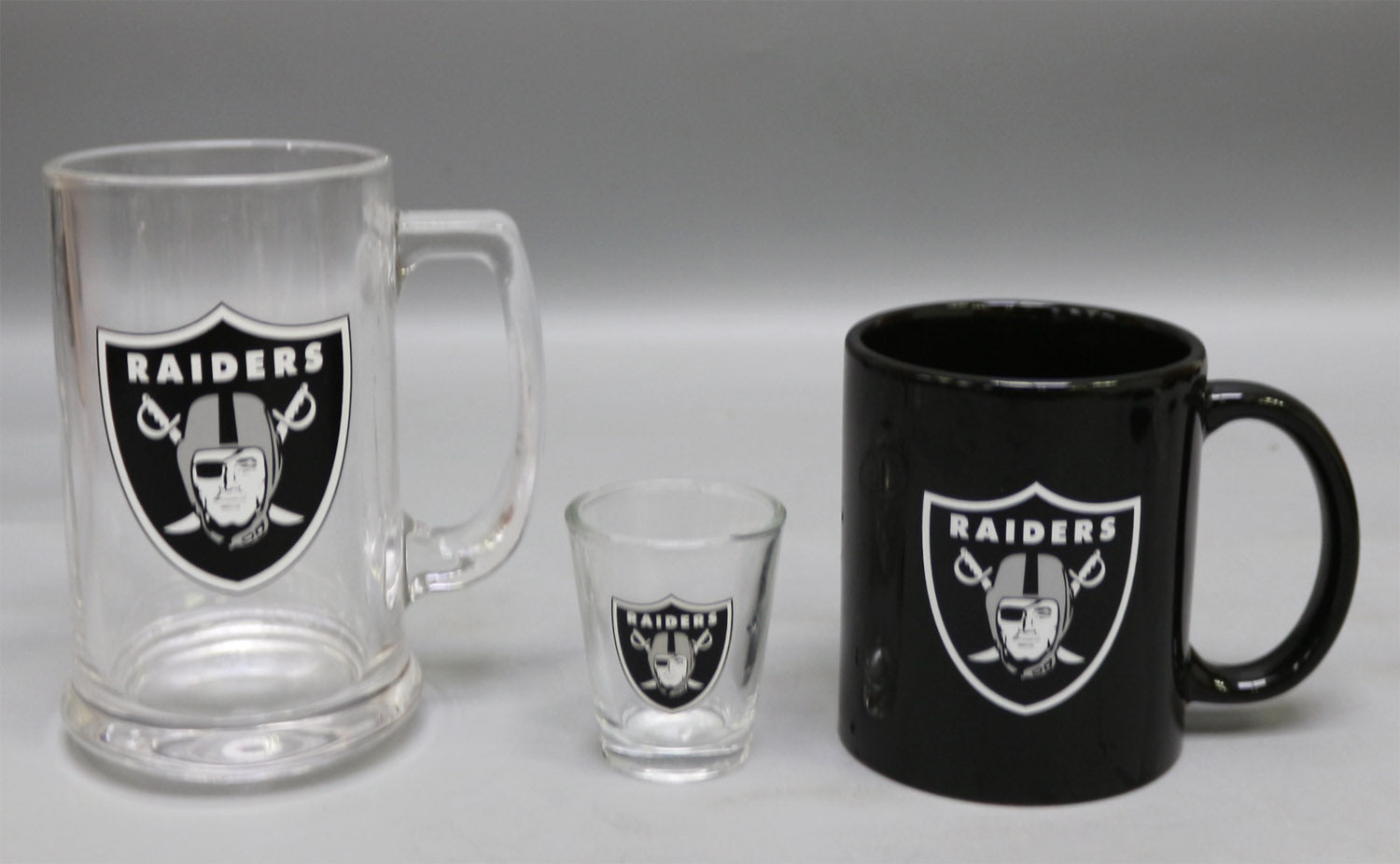 Las Vegas Raiders 3-Piece Glassware Gift Set - Sports Collectibles, Sports Memorabilia, Sports Fan Shop, Sports Gifts