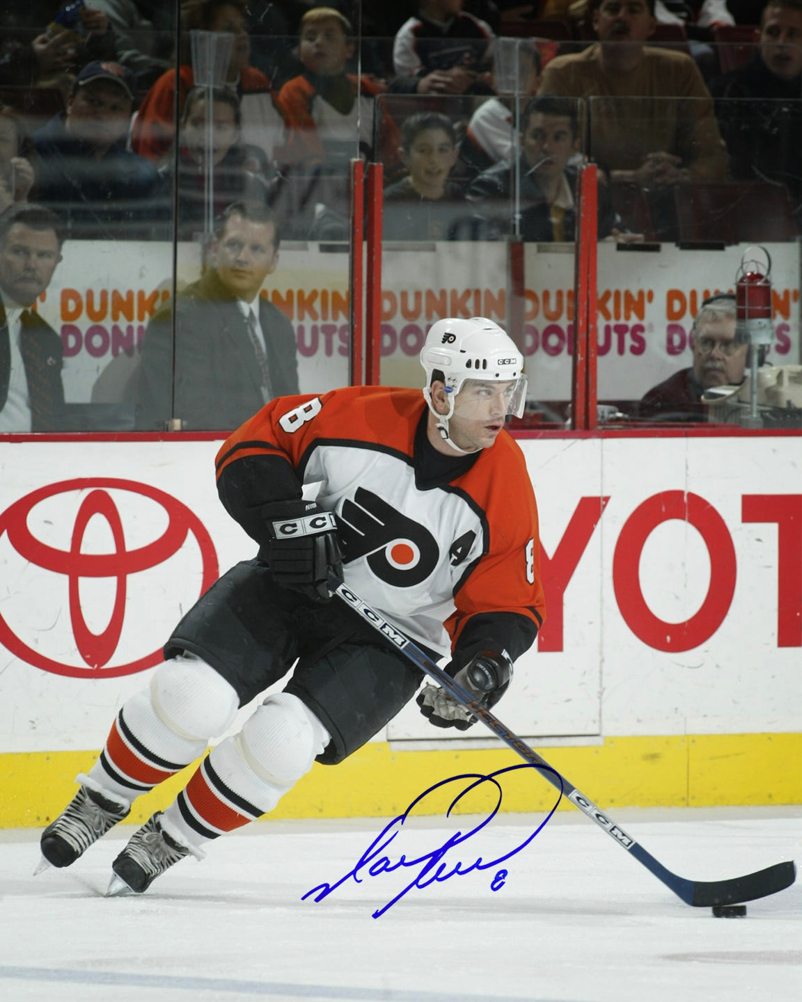 Mark Recchi in Action Philadelphia Flyers Autographed 16" x 20" Hockey Photo - Sports Collectibles, Sports Memorabilia, Sports Fan Shop, Sports Gifts