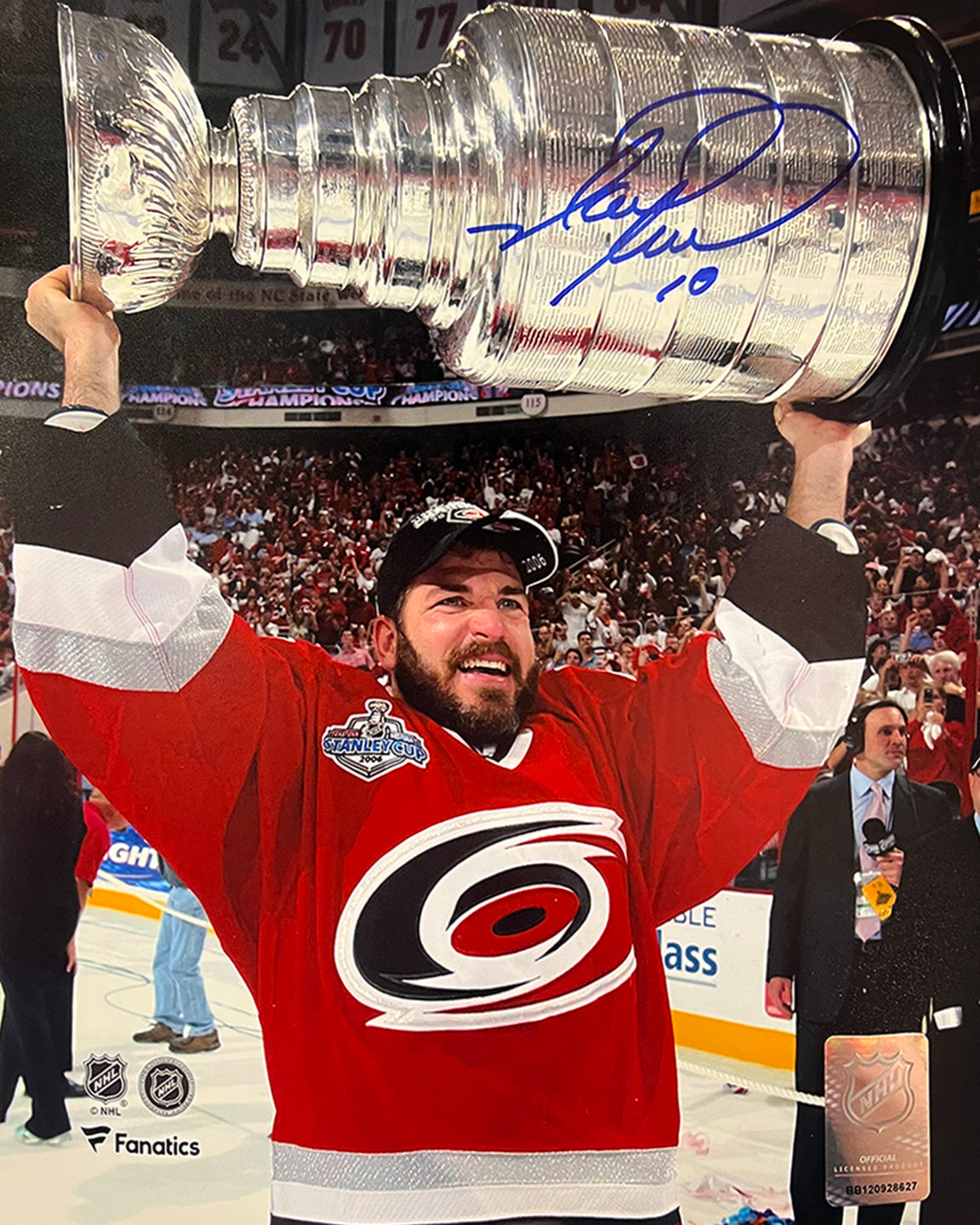 Mark Recchi 2006 Stanley Cup Champions Carolina Hurricanes Autographed 8" x 10" Hockey Photo - Sports Collectibles, Sports Memorabilia, Sports Fan Shop, Sports Gifts