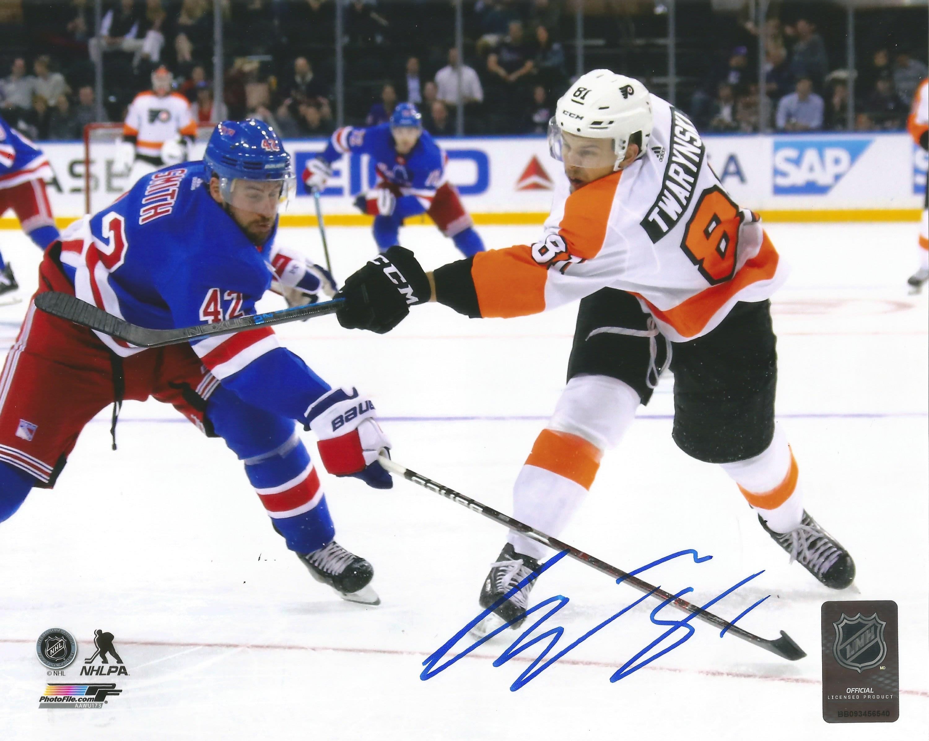 Carsen Twarynski Philadelphia Flyers in Action Autographed NHL Hockey Photo - Sports Collectibles, Sports Memorabilia, Sports Fan Shop, Sports Gifts