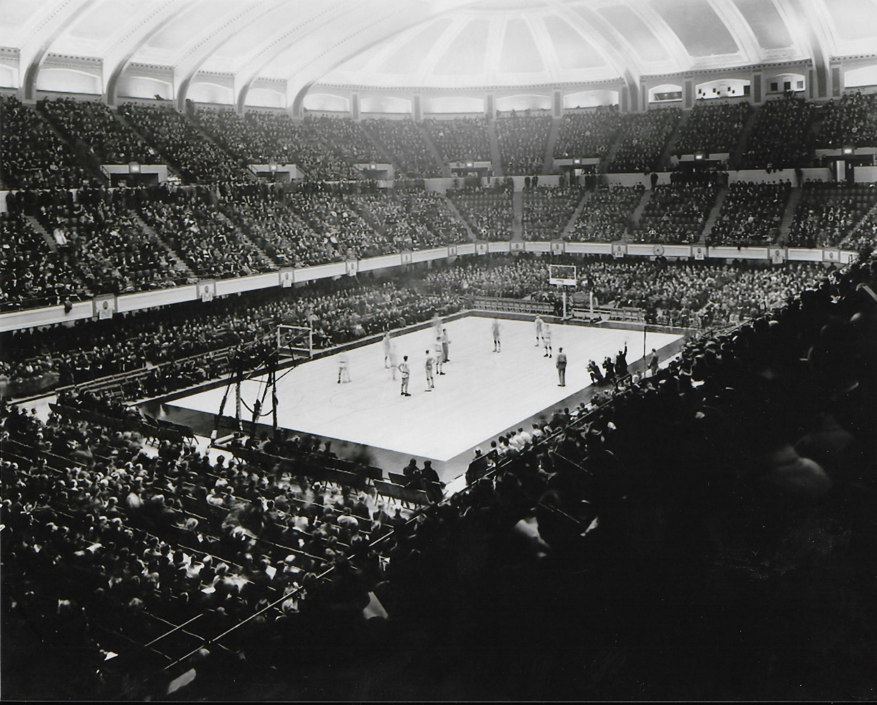 Philadelphia Convention Hall and Civic Center 8" x 10" Basketball Stadium Photo - Sports Collectibles, Sports Memorabilia, Sports Fan Shop, Sports Gifts