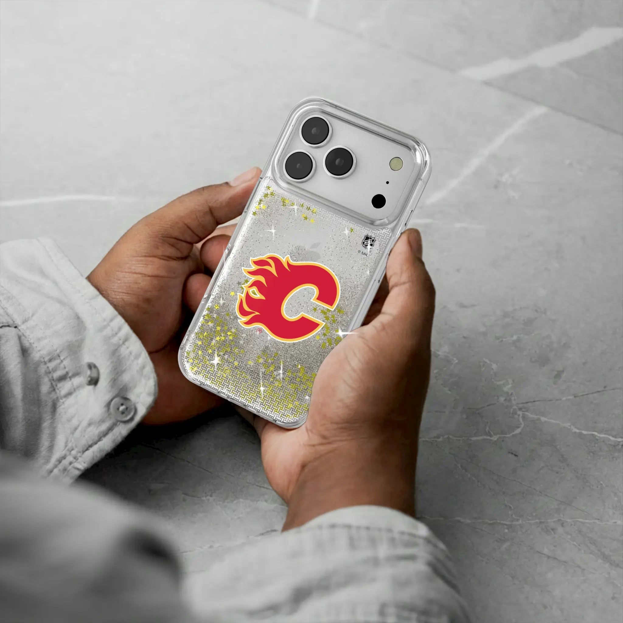 Calgary Flames Linen Glitter Phone Case