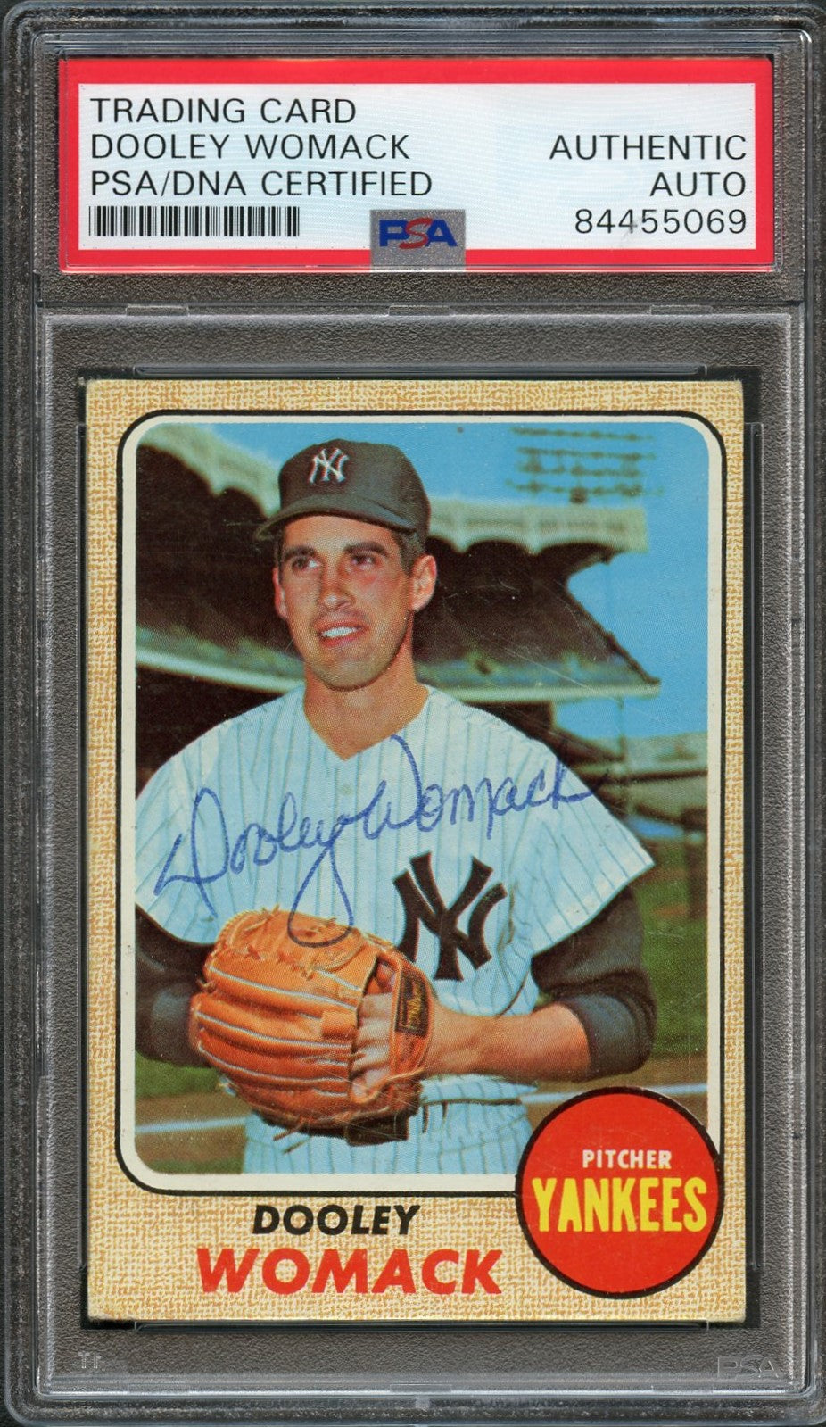 1967 Topps #77 Dooley Womack Signed Card PSA Slabbed Auto Yankees - Sports Collectibles, Sports Memorabilia, Sports Fan Shop, Sports Gifts