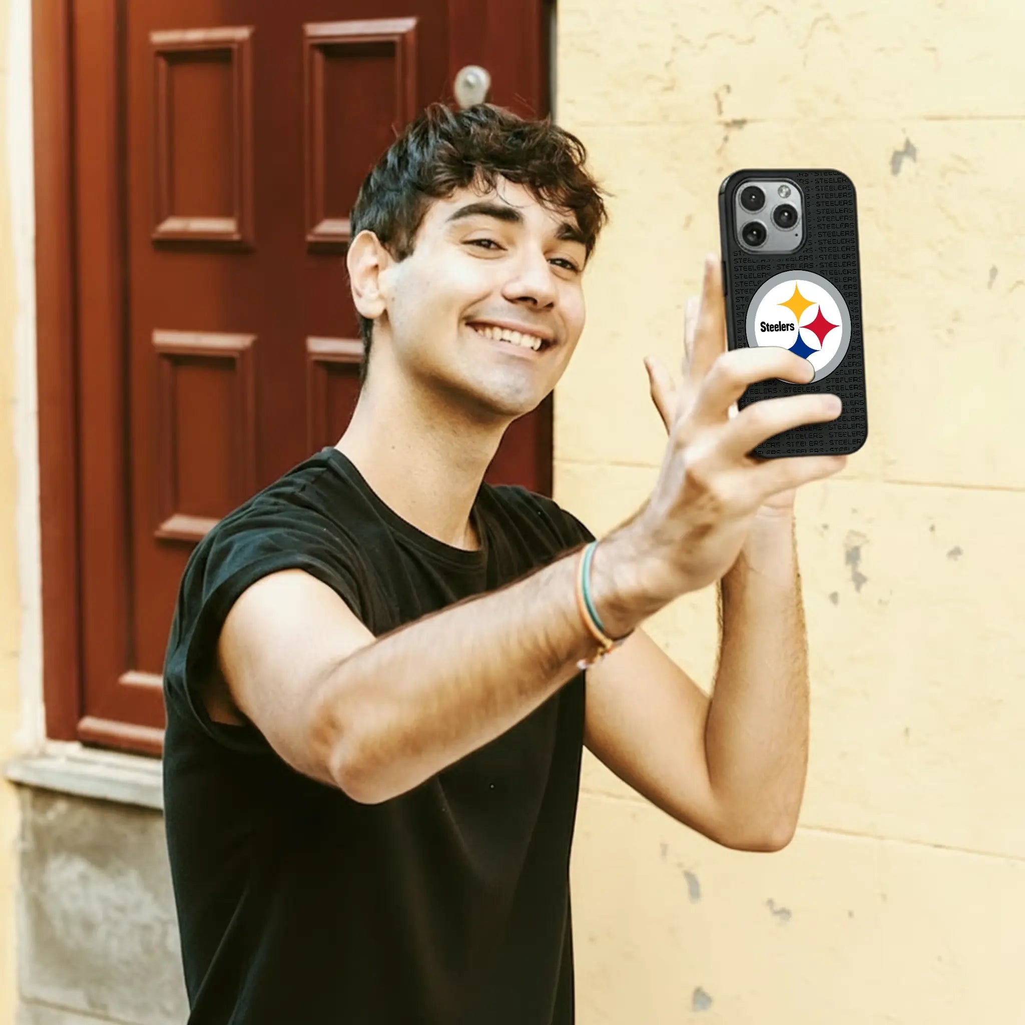 Pittsburgh Steelers Text Backdrop MagSafe Compatible Phone Case for Apple iPhone