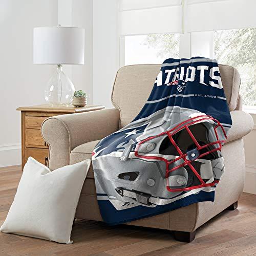 Northwest NFL New England Patriots 46x60 Micro Raschel Run Design RolledBlanket, Team Colors, One Size (1NFL059050076RET) - 757 Sports Collectibles