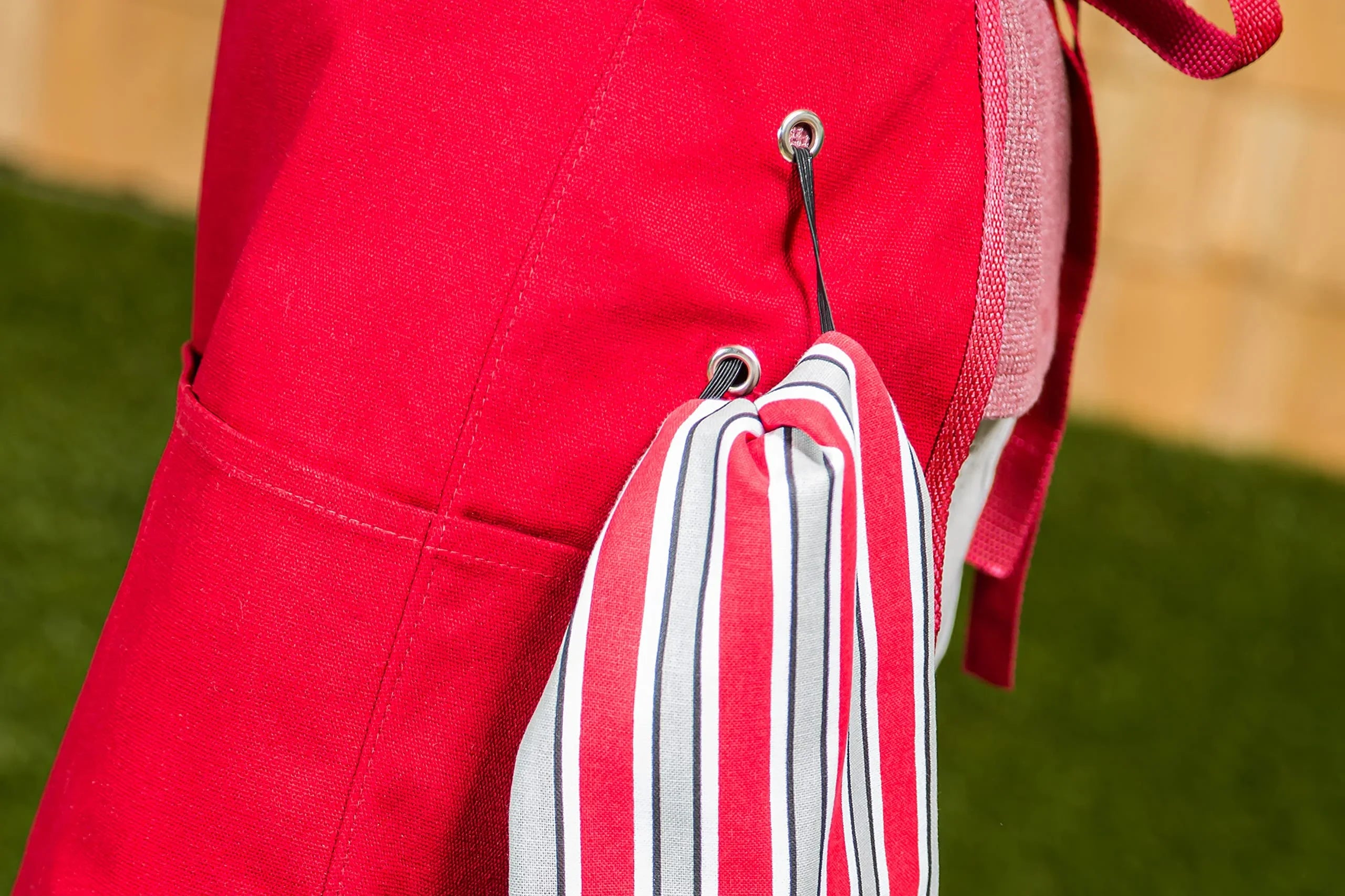 Team Sports America Collegiate Ohio State University Ultimate Grilling Apron Durable Cotton with Beverage Opener and Multi Tool For Football Fans Fathers Day and More - 757 Sports Collectibles